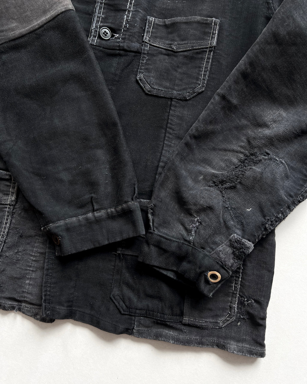 1940S BLACK FRENCH MOLESKIN REPAIRED WORK JACKET (L)