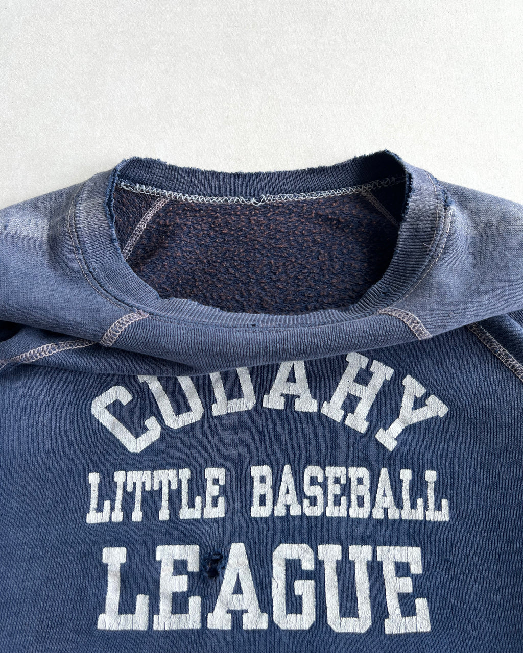 1960S SUN FADED 'CUDAHY LEAGUE' RAGLAN SWEATSHIRT (S/M)