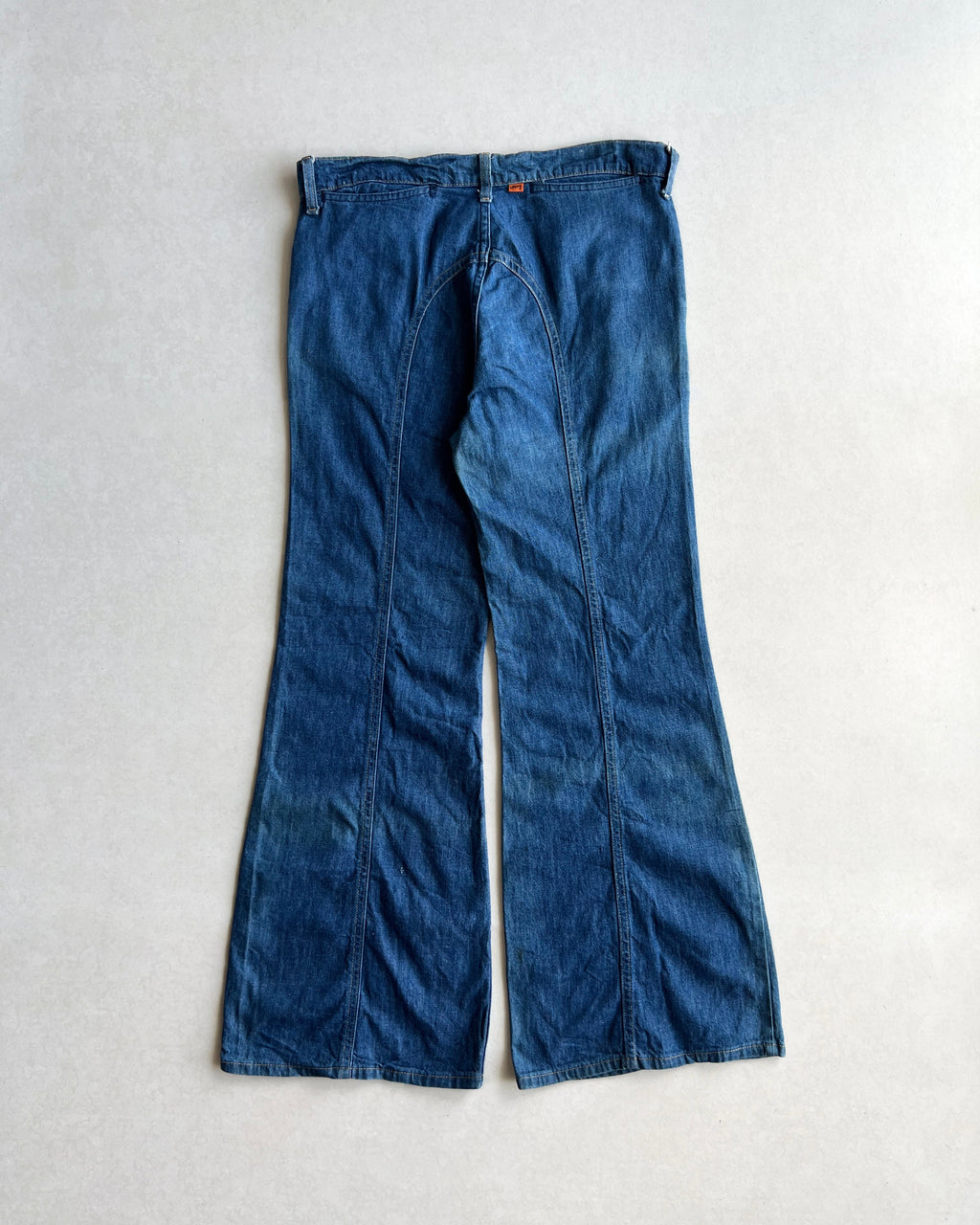 1970S ORANGE TAB LEVI'S BELL BOTTOM JEANS (34X31)