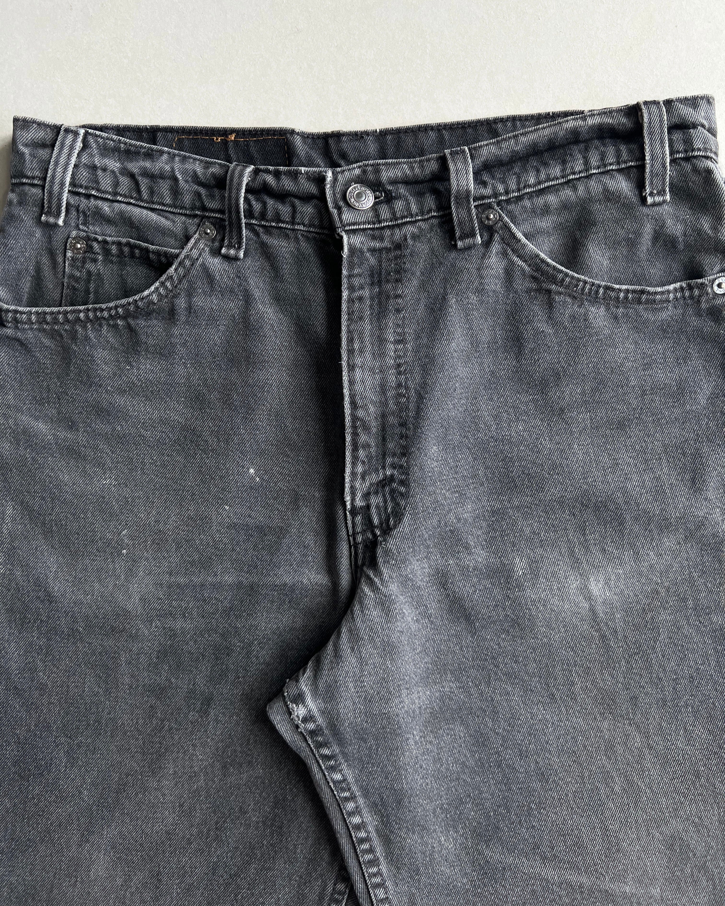 1990S FADED LEVI'S 550 RELEASED HEM SHORTS (34X00)