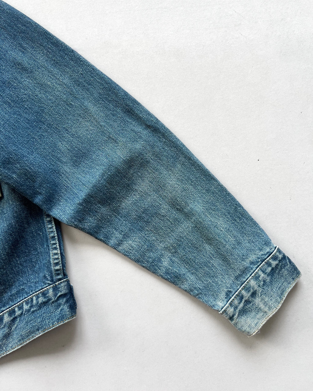 1990S FADED LEVIS TYPE II SELVEDGE DENIM JACKET (M)