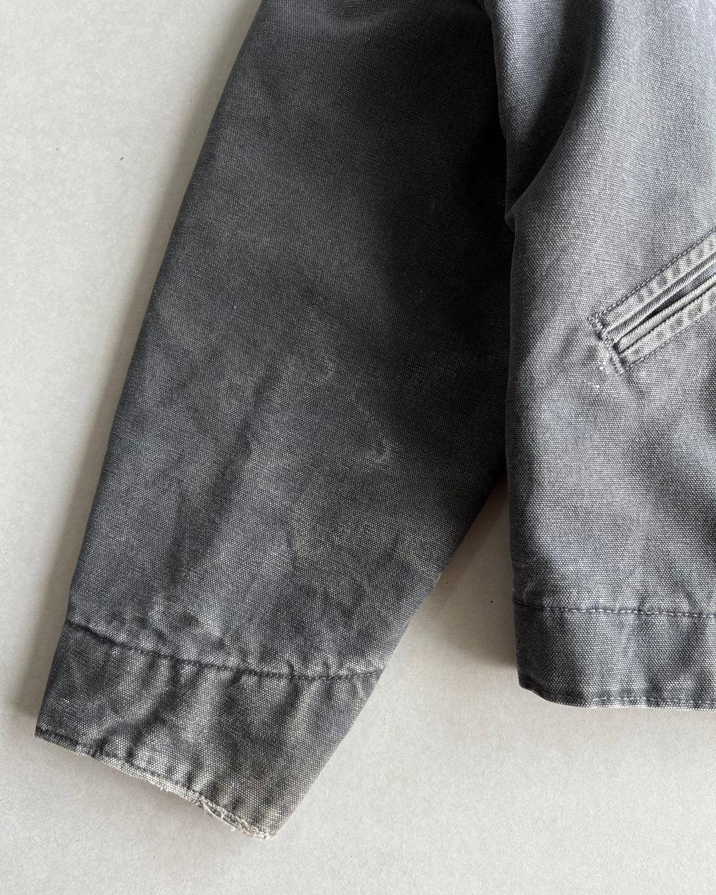 1990S FADED GREY CARHARTT DETROIT WORK JACKET (L)