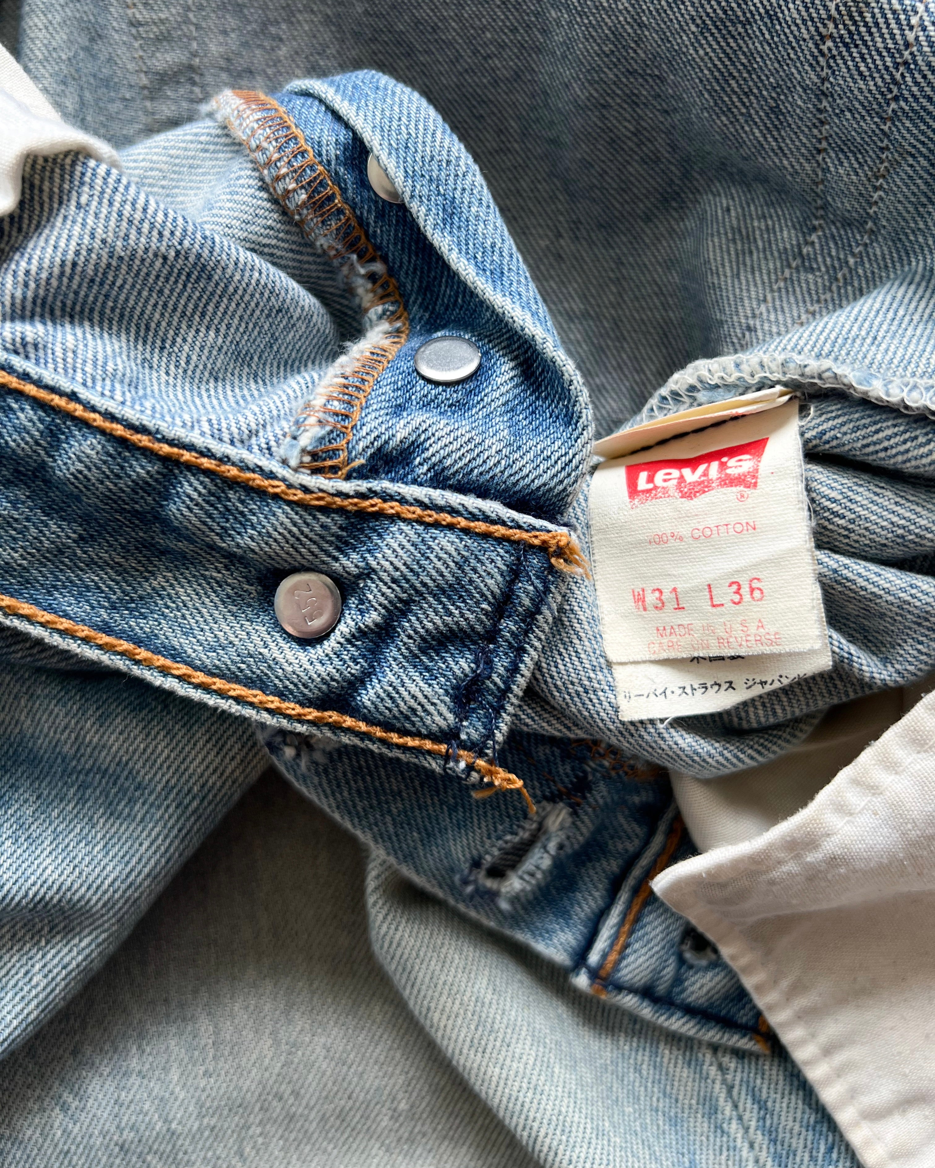 1990S FADED LEVI'S 501 REPAIRED JEANS (30)