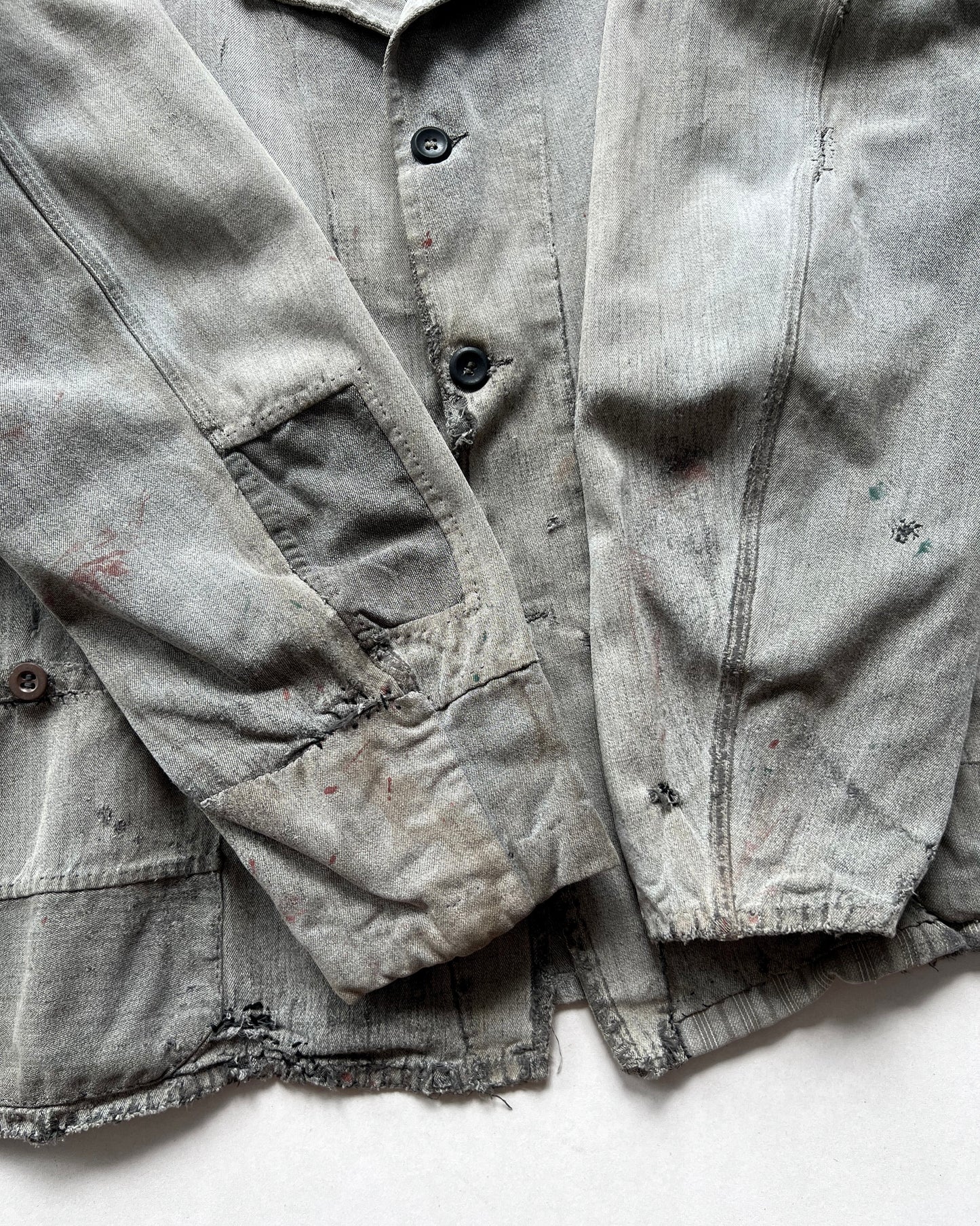 1930S FRENCH SALT AND PEPPER REPAIRED WORK JACKET (L)