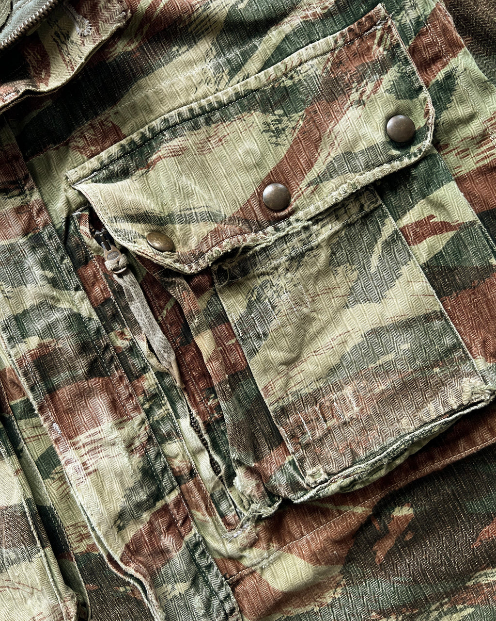 1950S FRENCH LIZARD CAMO PARATROOPER JACKET (L)