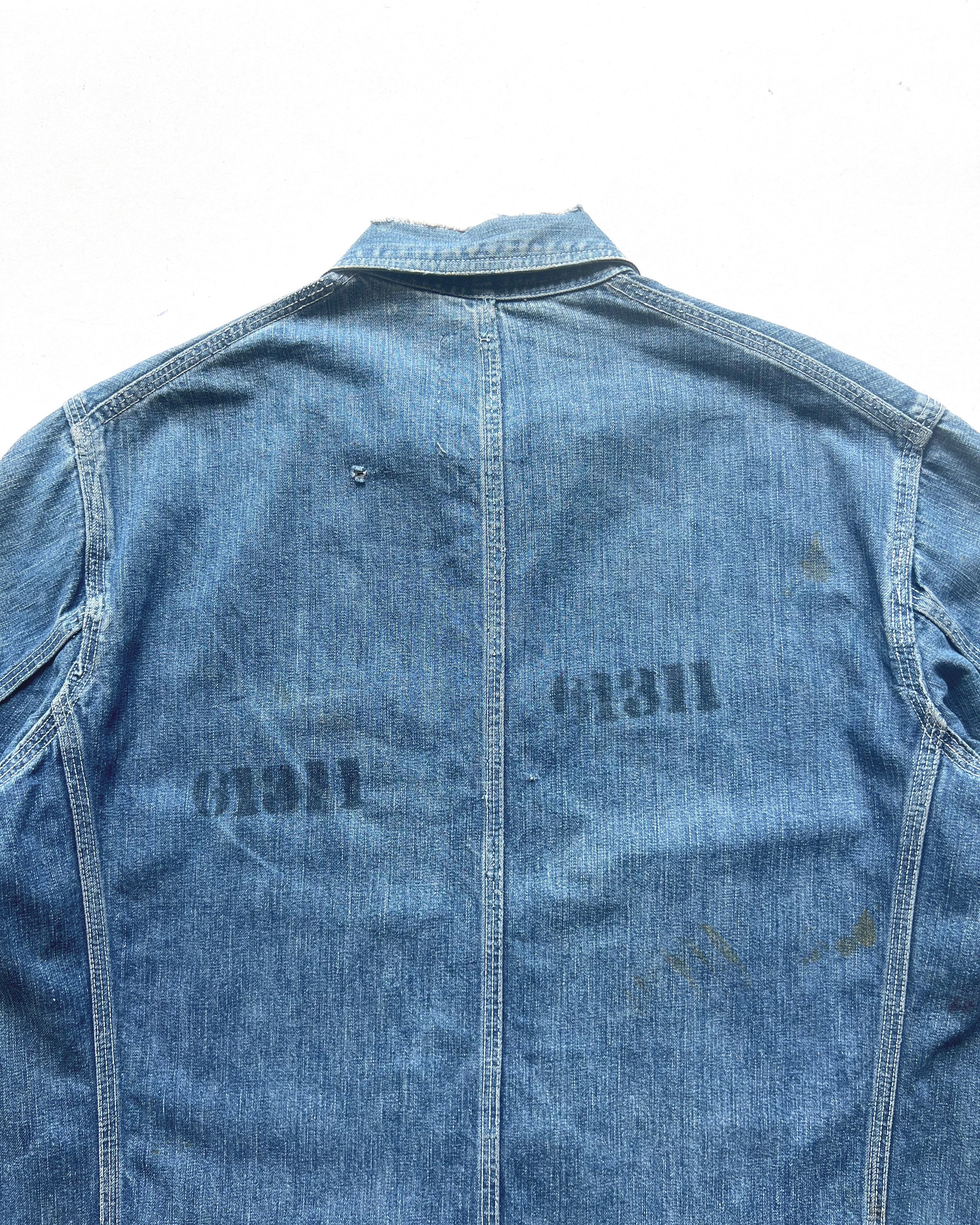 1940S OSHKOSH B'GOSH STENCILLED DENIM CHORE JACKET (L)