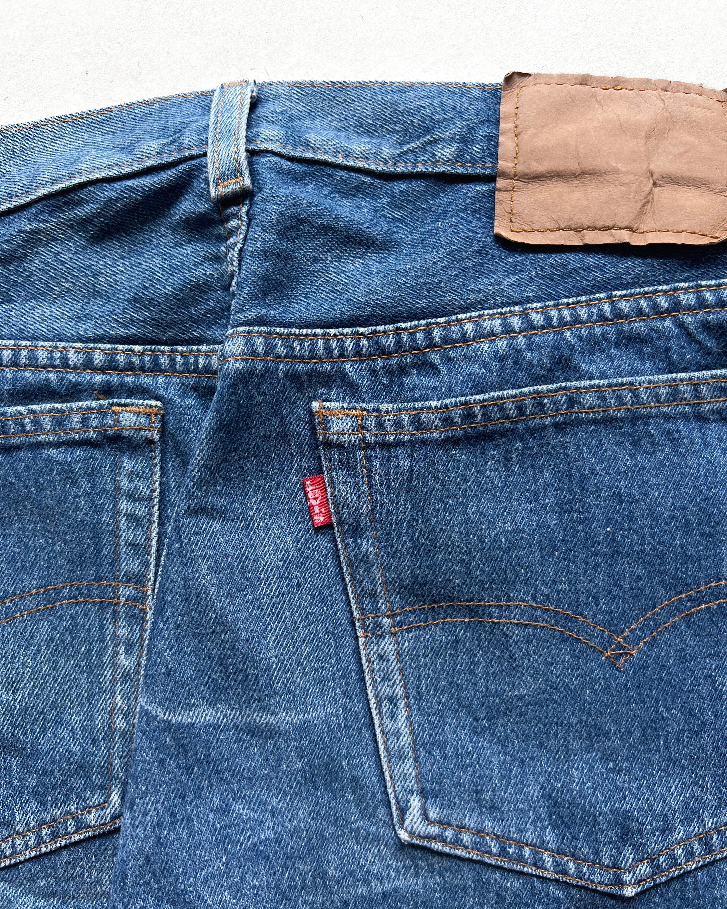 1990S FADED LEVI'S 501 WHISKERS JEANS (34)