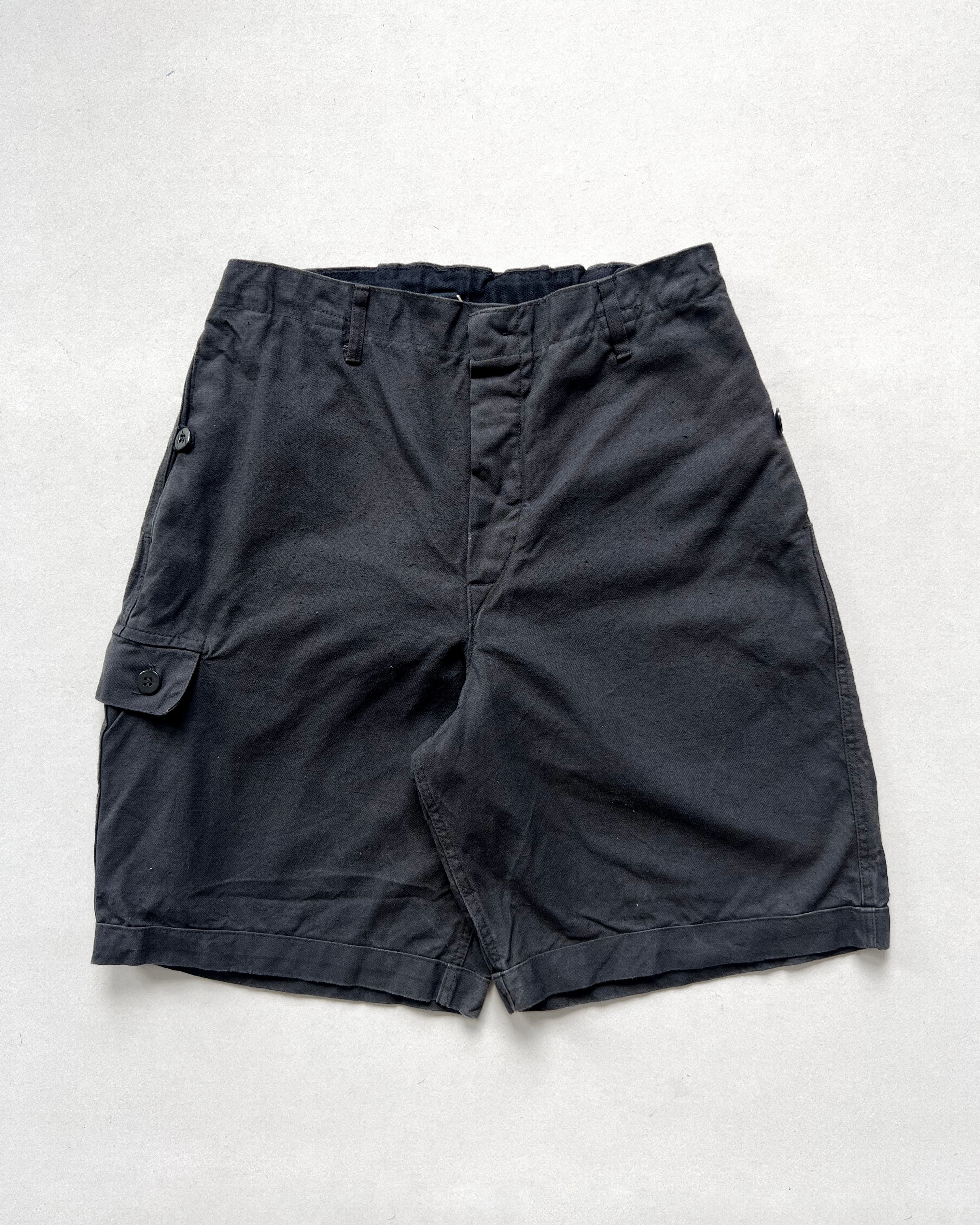 1970S BLACK GERMAN M44 ARMY CARGO SHORTS (26-32)