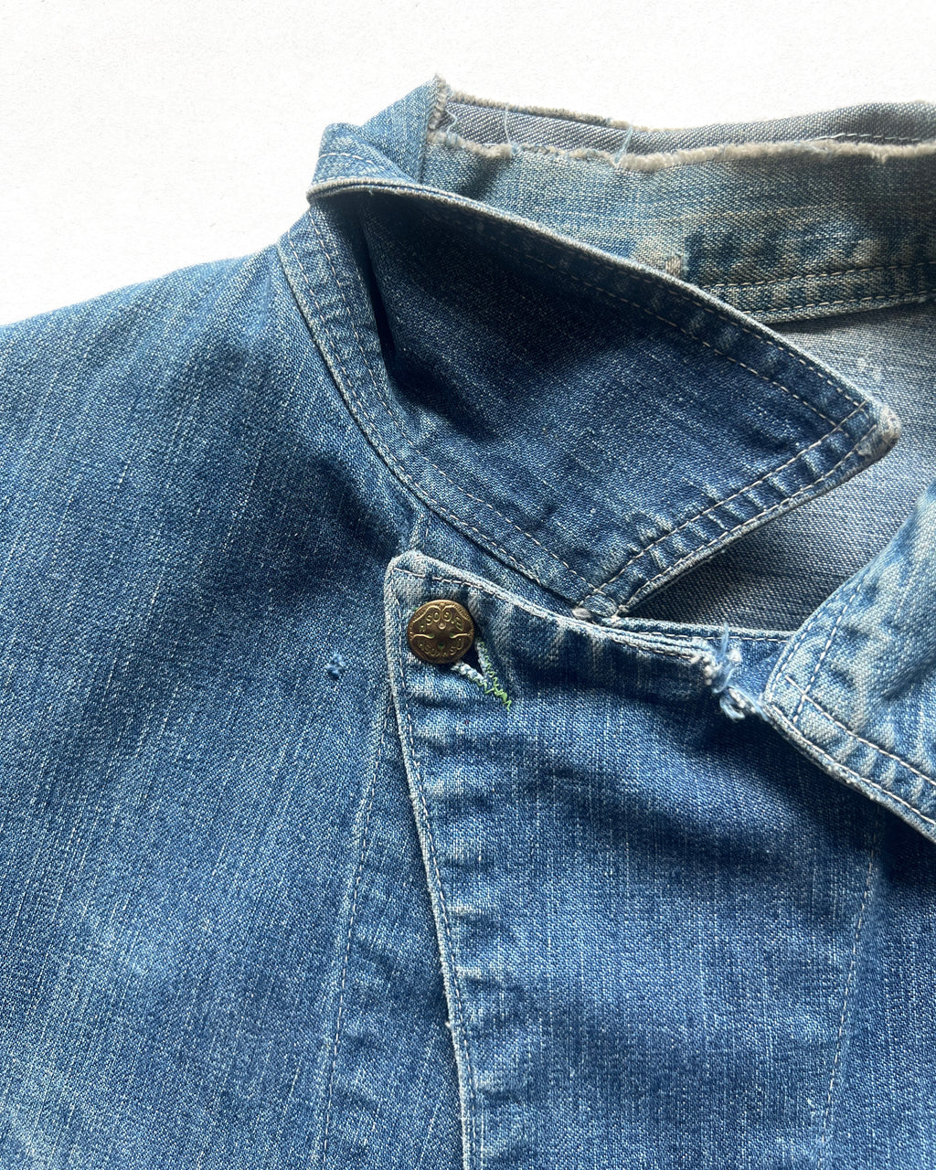 1940S OSHKOSH B'GOSH STENCILLED DENIM CHORE JACKET (L)
