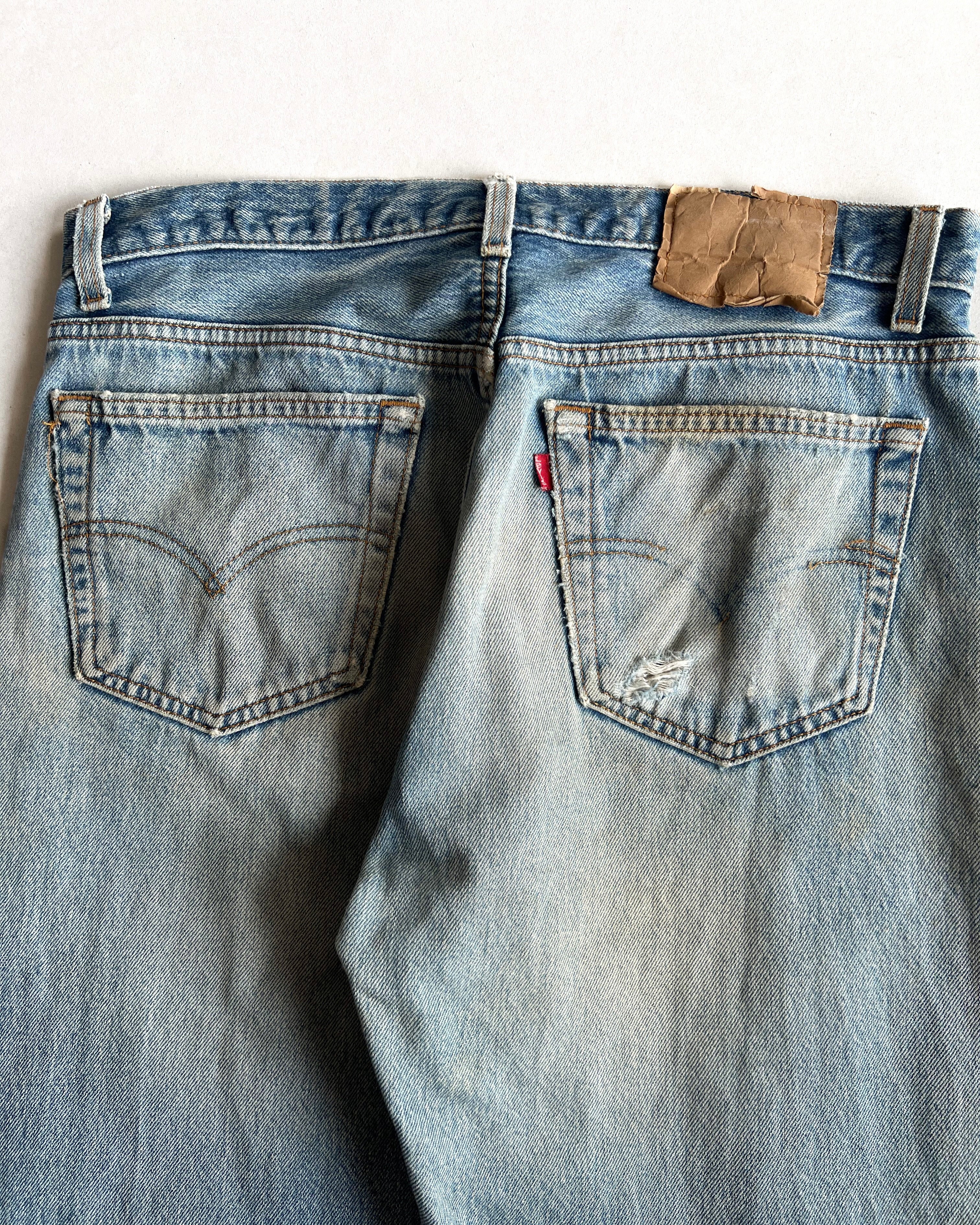 1990S FADED LEVI'S 501 DISTRESSED JEANS (33)