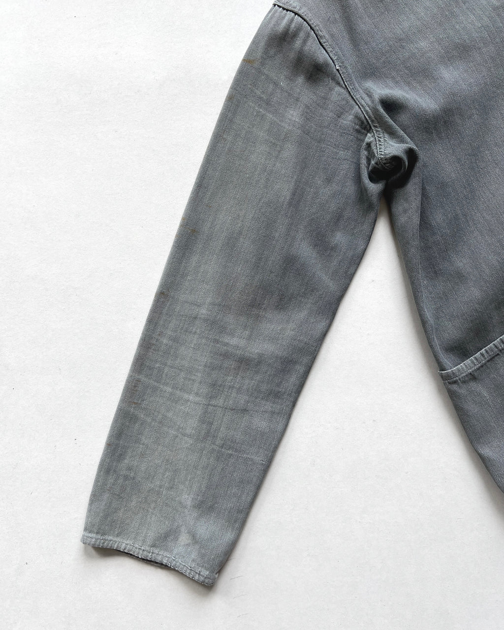 1940S FRENCH HBT V POCKET WORK JACKET (M)