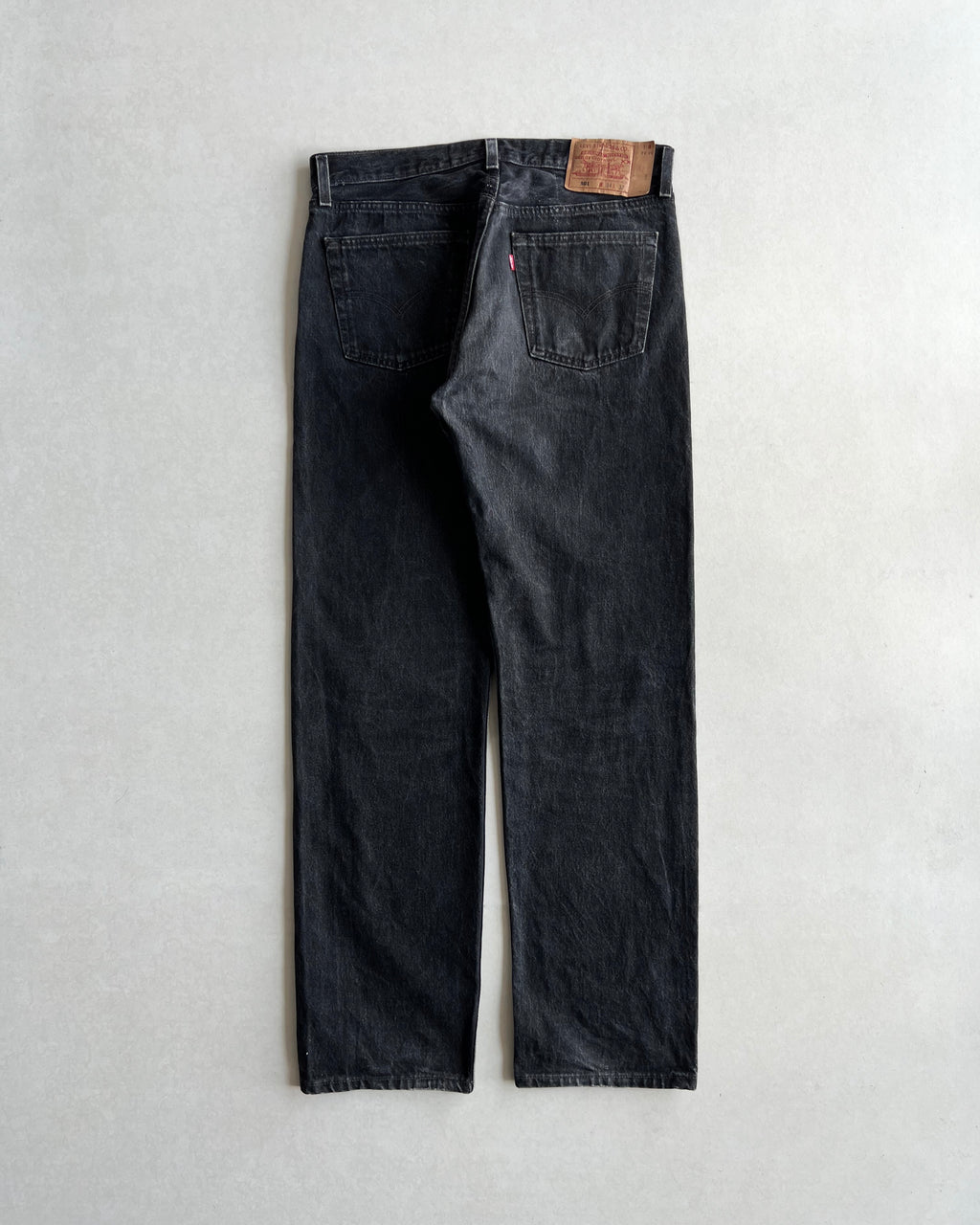 1990S FADED BLACK LEVI'S 501 JEANS (34X32)