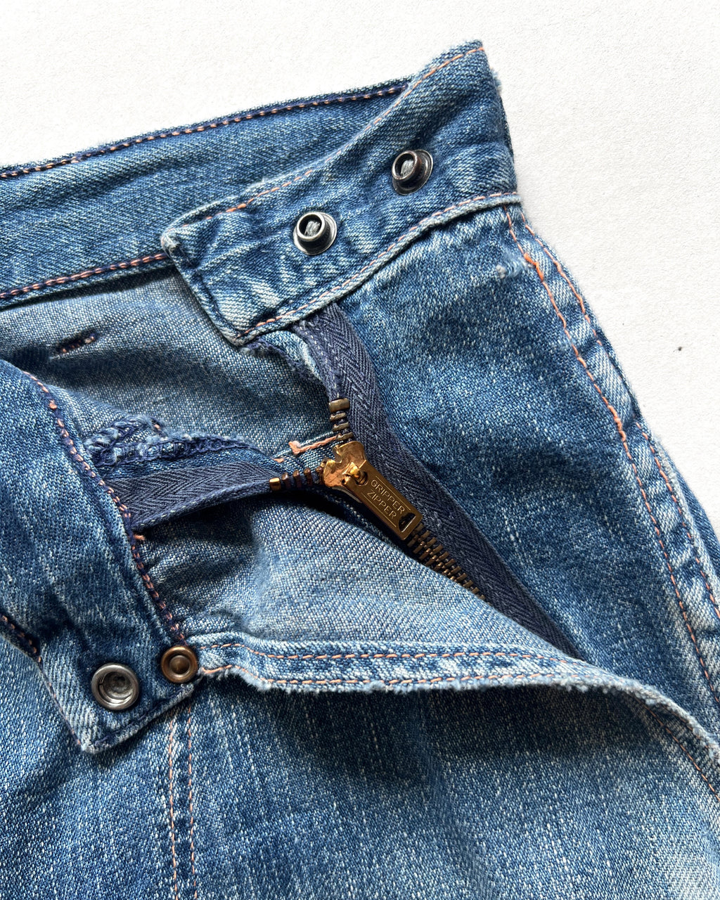 1950S LADIES BLUE BELL SIDE ZIP JEANS (26-28)