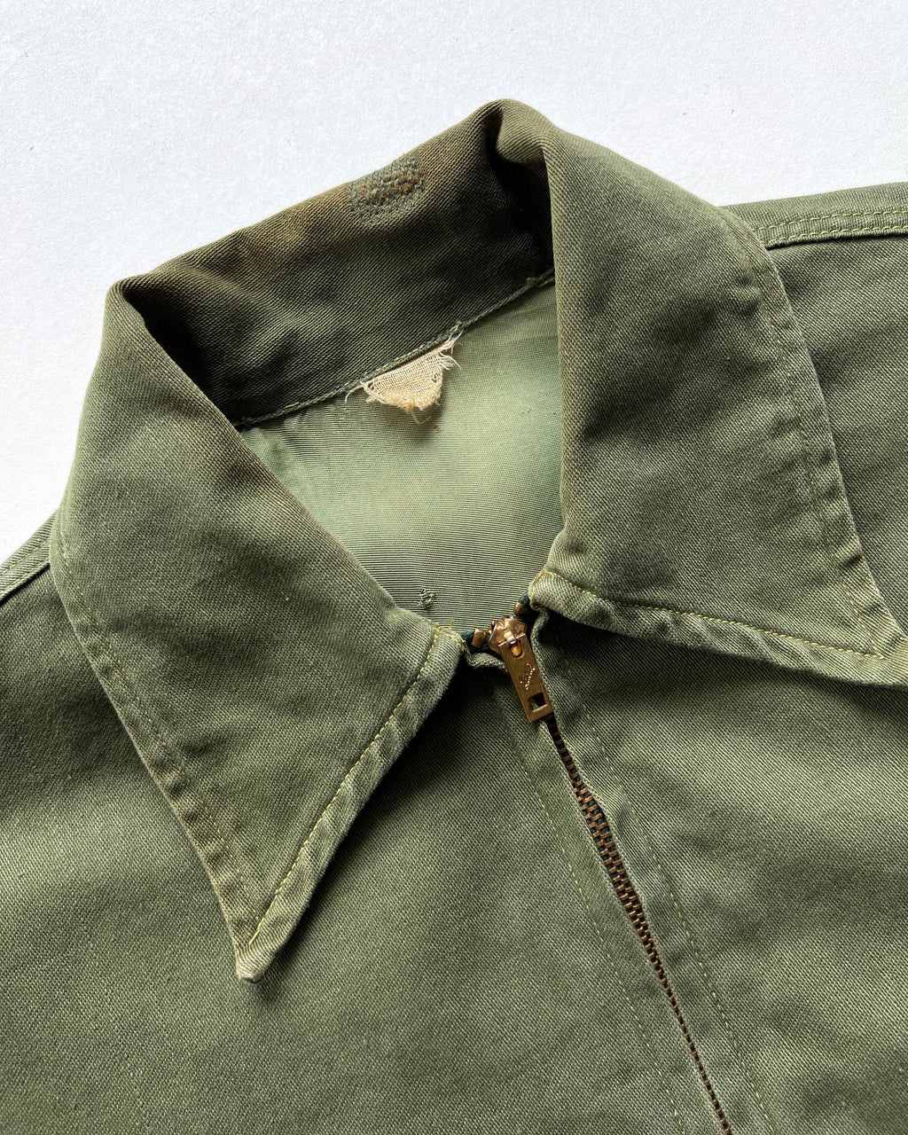1950S OLIVE ZIP-UP WORK JACKET (L)