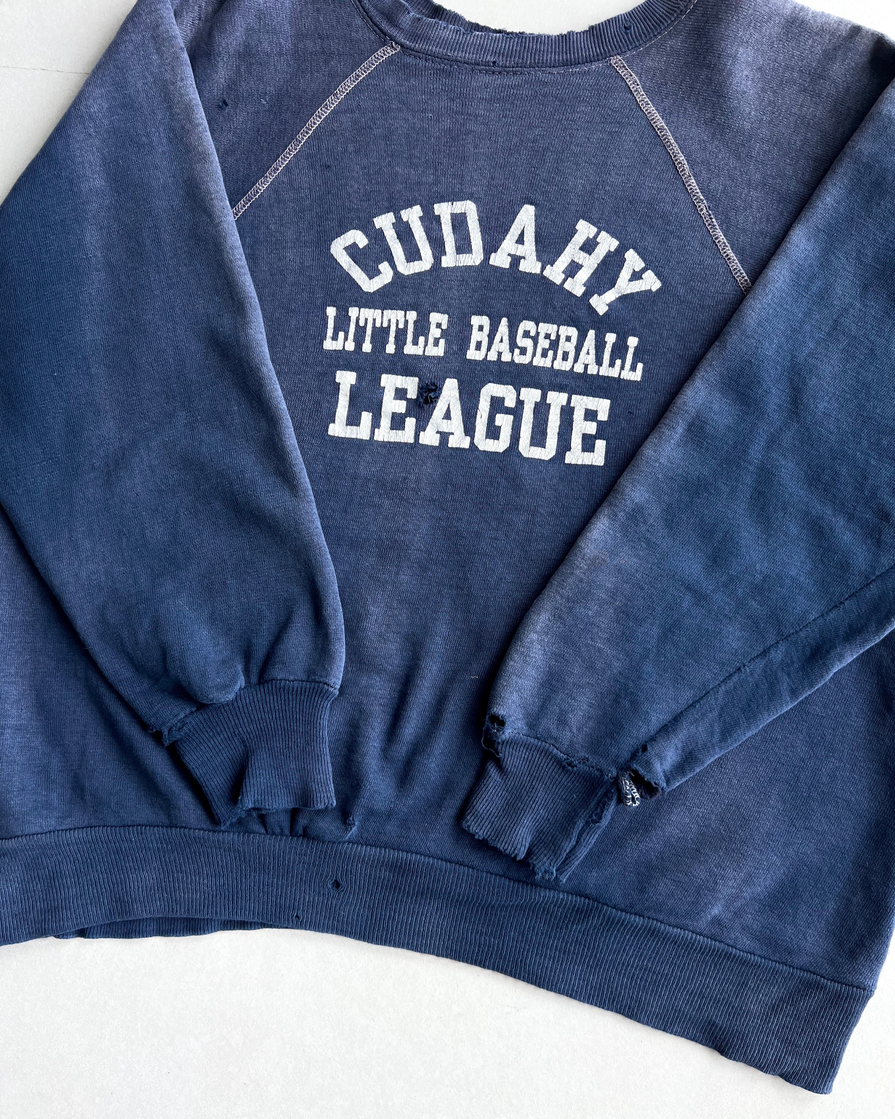 1960S SUN FADED 'CUDAHY LEAGUE' RAGLAN SWEATSHIRT (S/M)