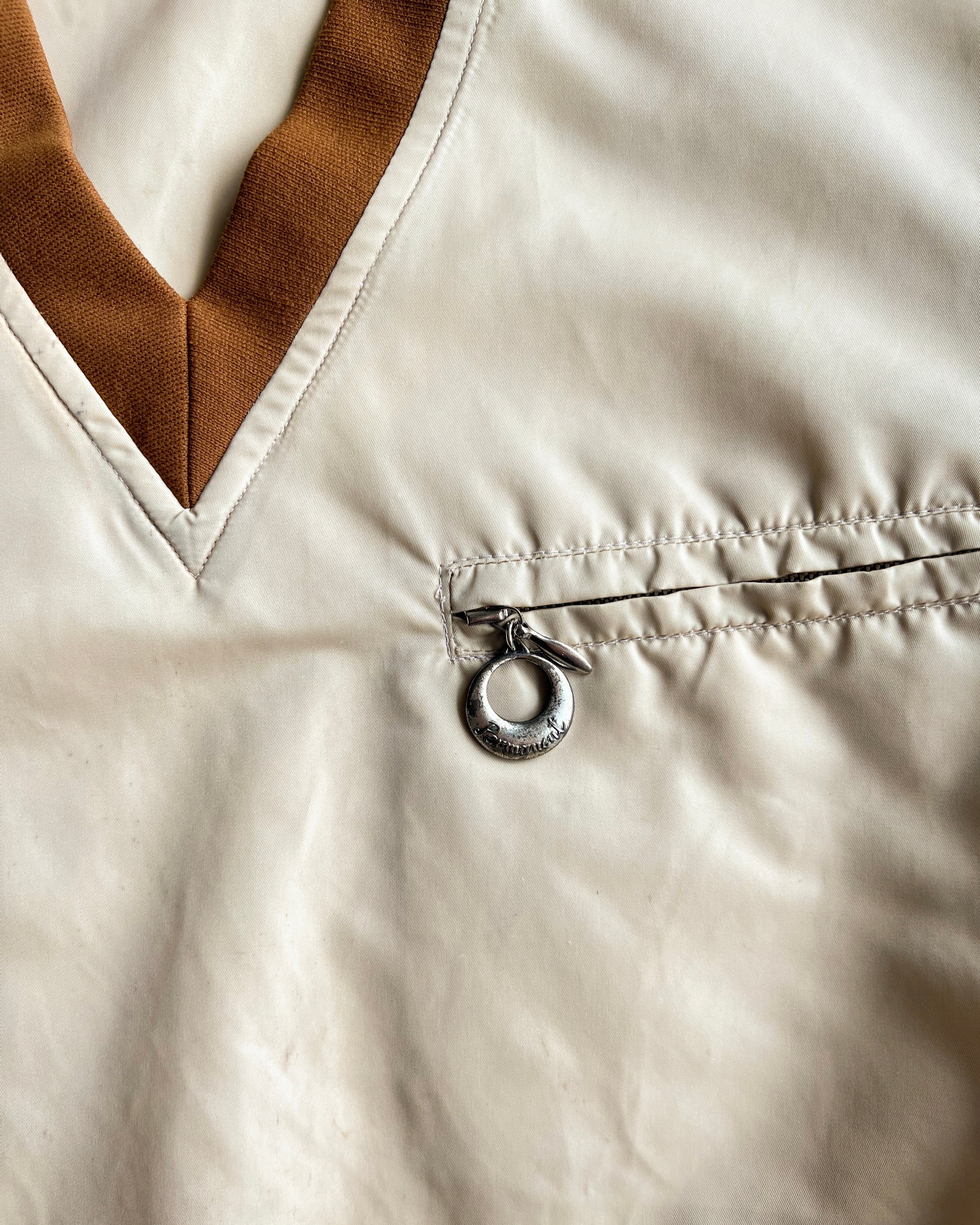 1970S PERMANENT V NECK SPORTSWEAR (L)