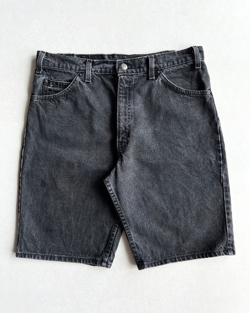 1990S FADED BLACK LEVI'S 550 SHORT S (34X00)