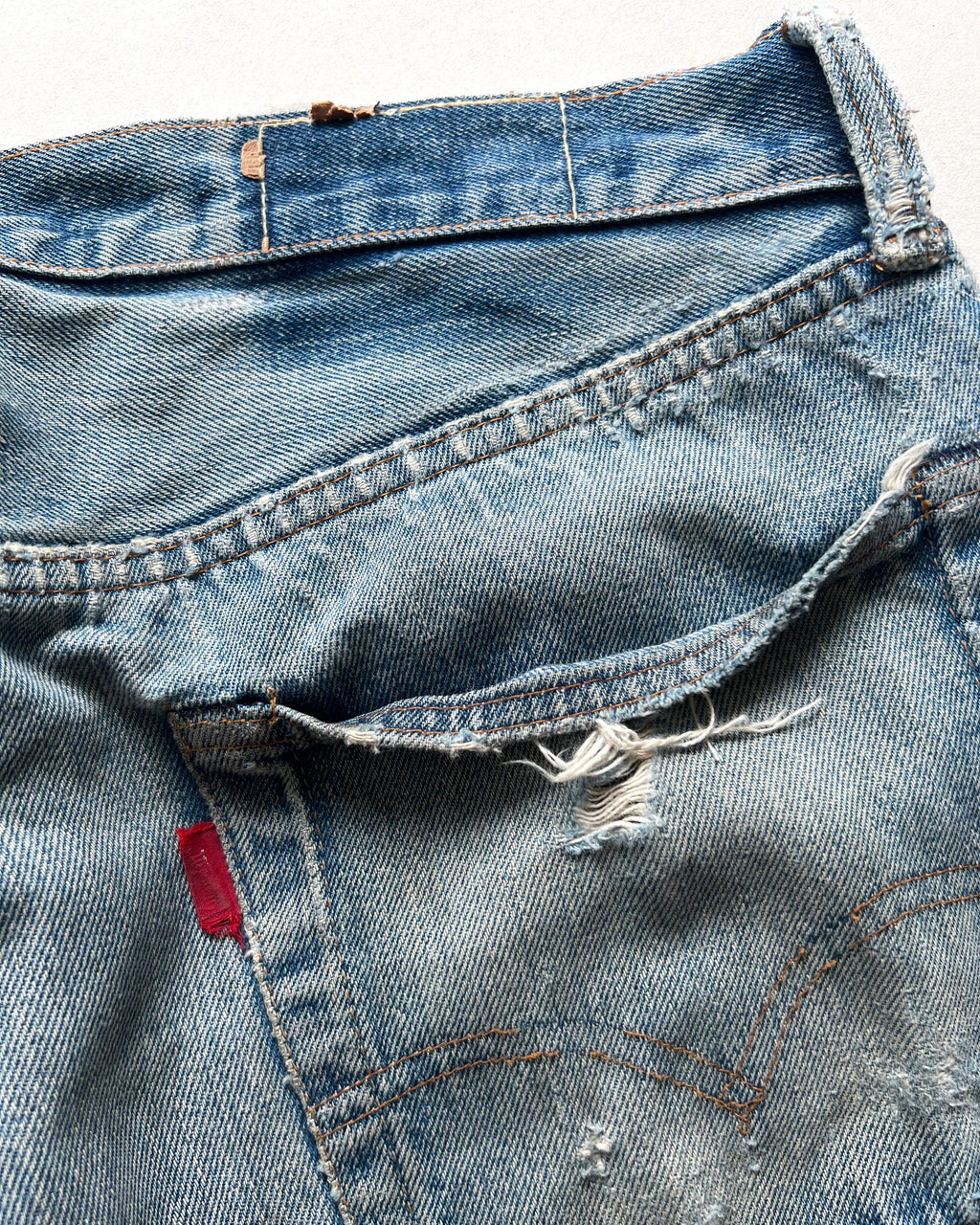 1970S LEVI'S 501 REDLINE SELDVEDGE REPAIRED JEANS (34)