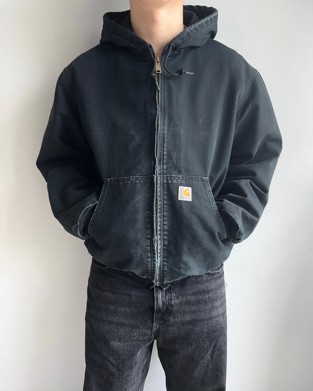 FADED BLACK CARHARTT HOODED WORK JACKET (L/XL)
