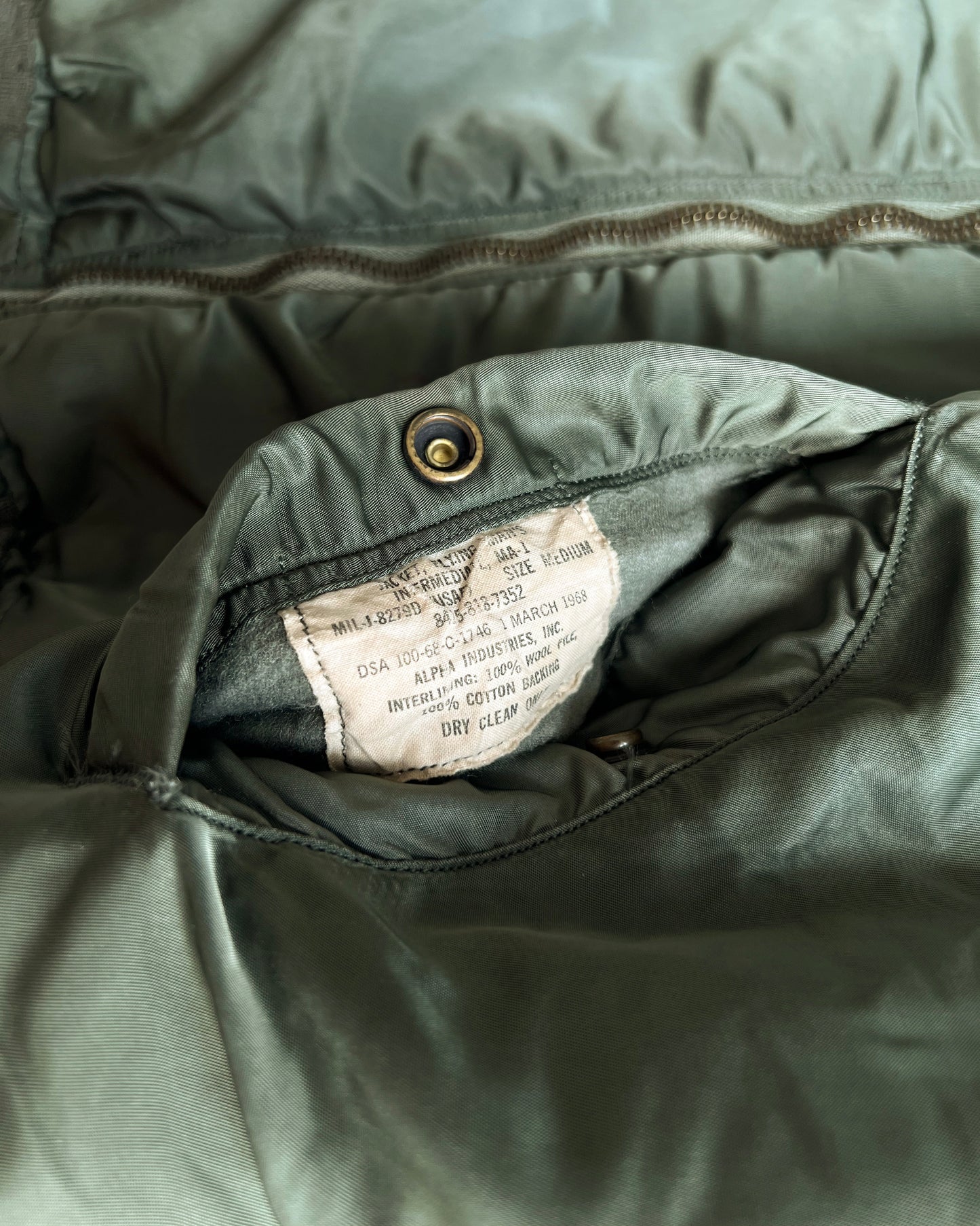 1968 ALPHA INDUSTRIES USAF MA-1 FLIGHT JACKET (M)