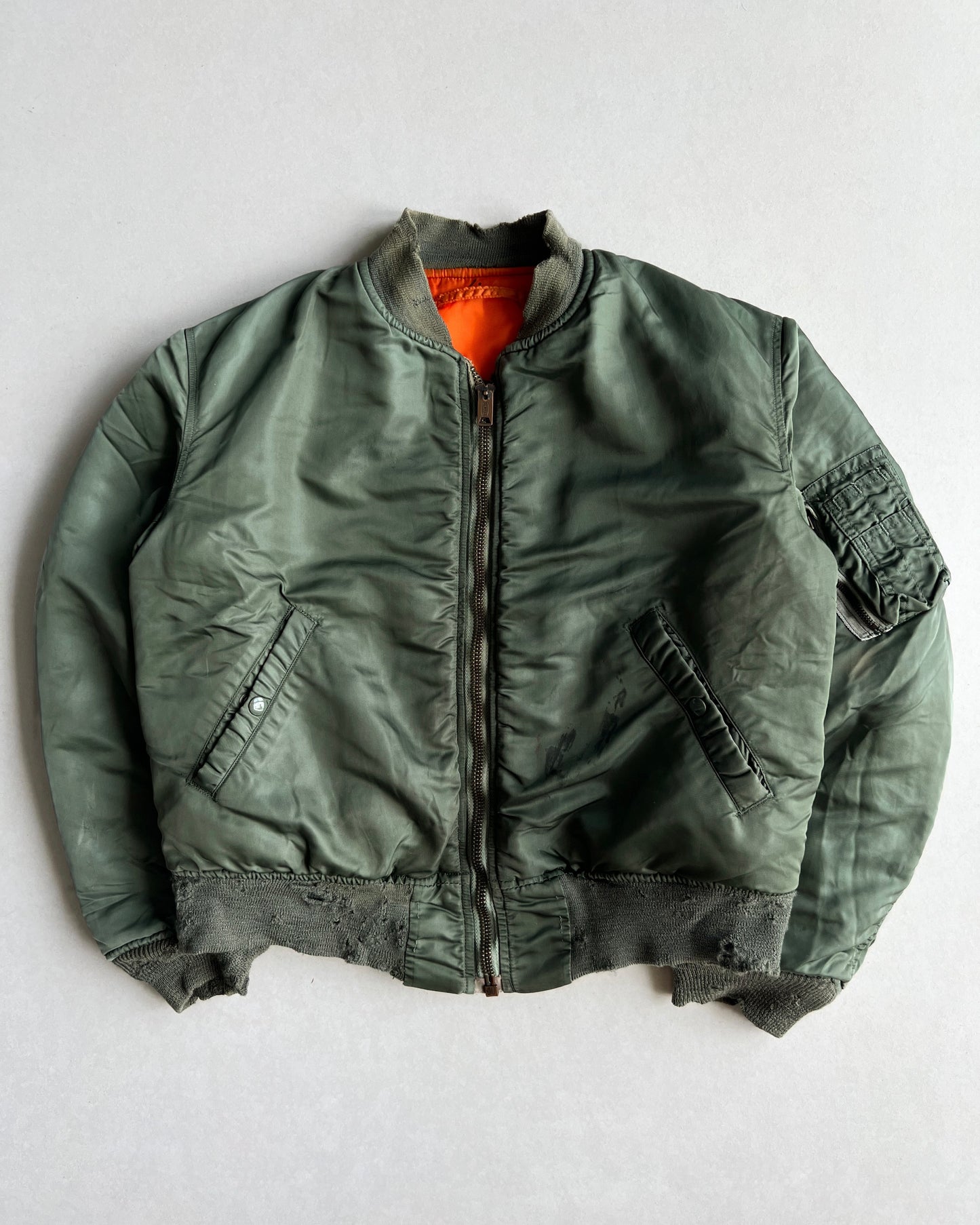 1968 ALPHA INDUSTRIES USAF MA-1 FLIGHT JACKET (M)