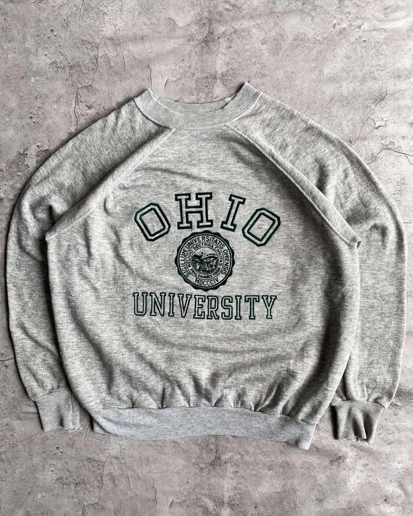 1980S ‘OHIO UNIVERSITY’ RAGLAN SWEATSHIRT (S/M)