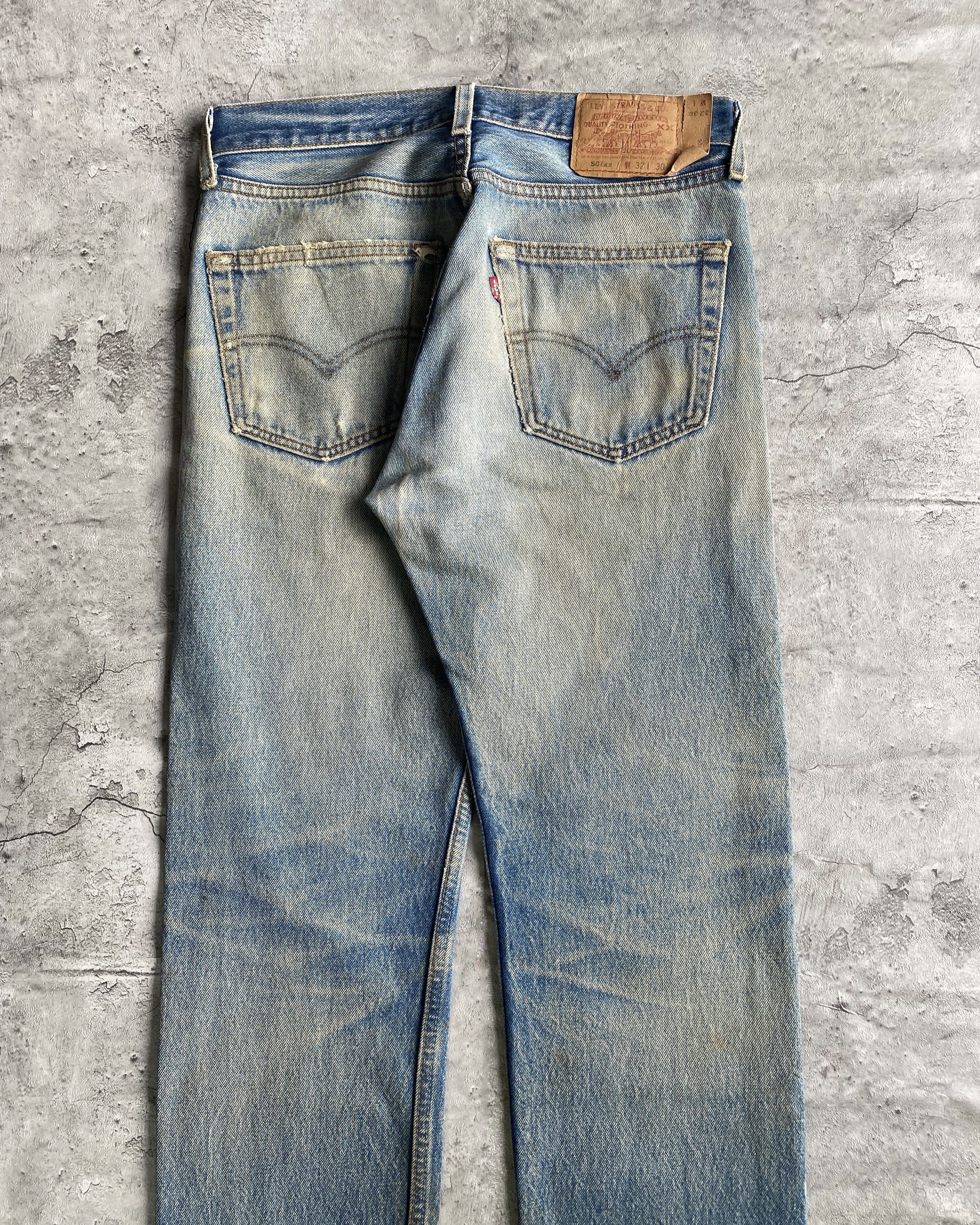 1990S MUD WASHED LEVI'S 501 DISTRESSED JEANS (32X30)
