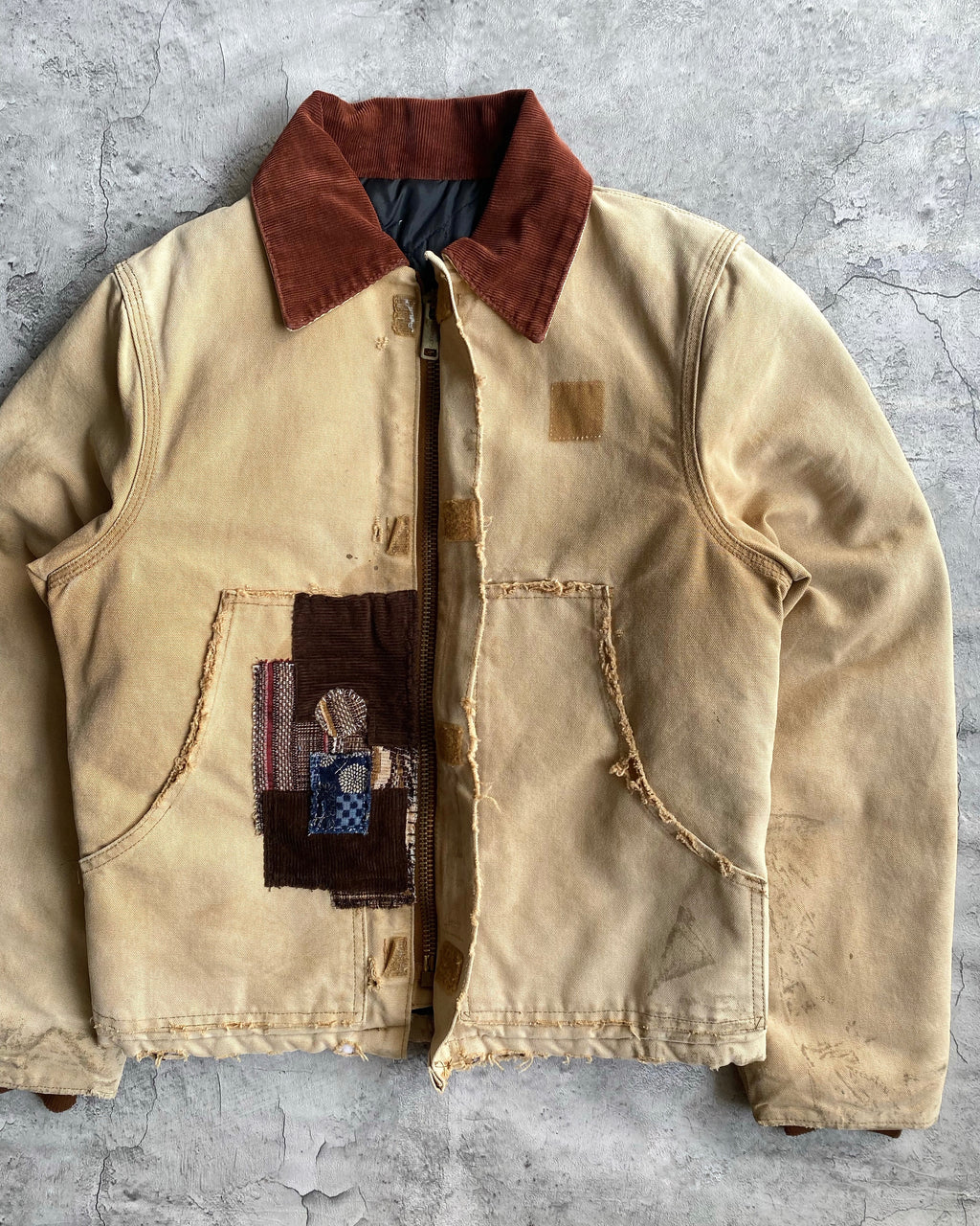 1990S SUN FADED CARHARTT PATCHED ARCTIC WORK JACKET (S/M)