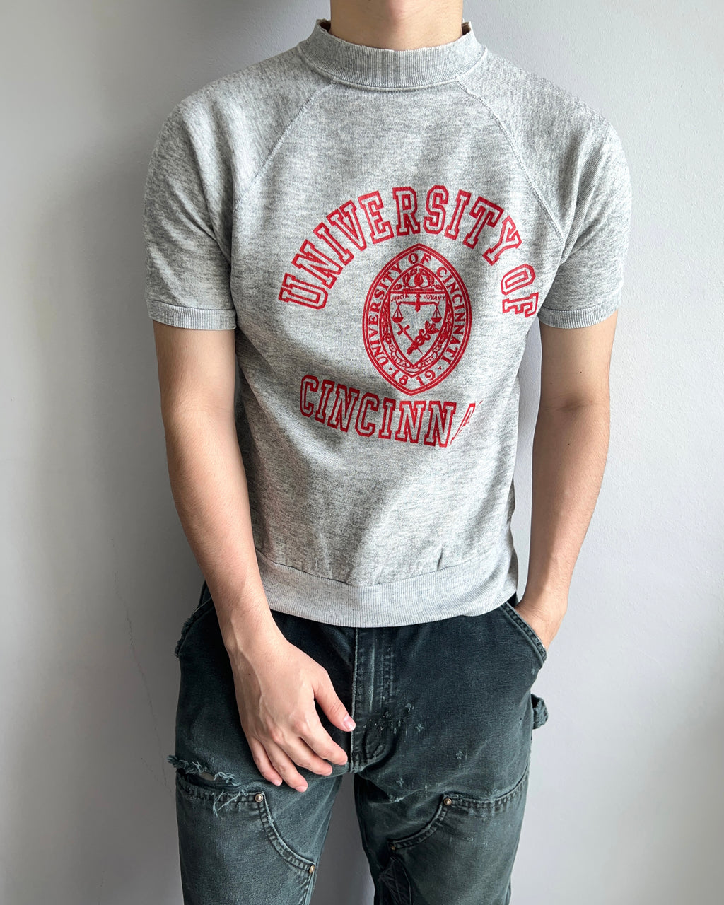 1970S 'UNIVERSITY OF CINCIANNATI' SHORT SLEEVES RAGLAN SWEATSHIRT (S/M)