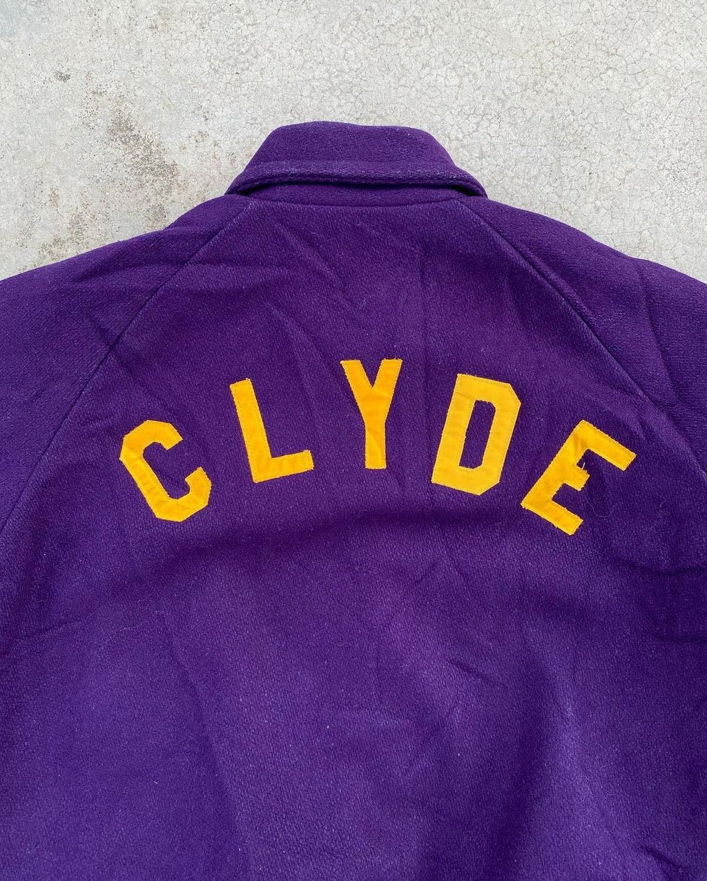 1980S “STEPHANIE CLYDE” CHAIN STITCHED VARSITY JACKET (M/L)