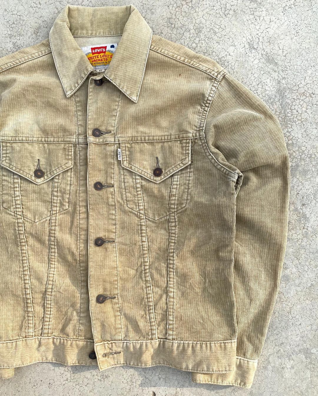 1990S LEVI’S TYPE III CORDUROY JACKET (M/L)
