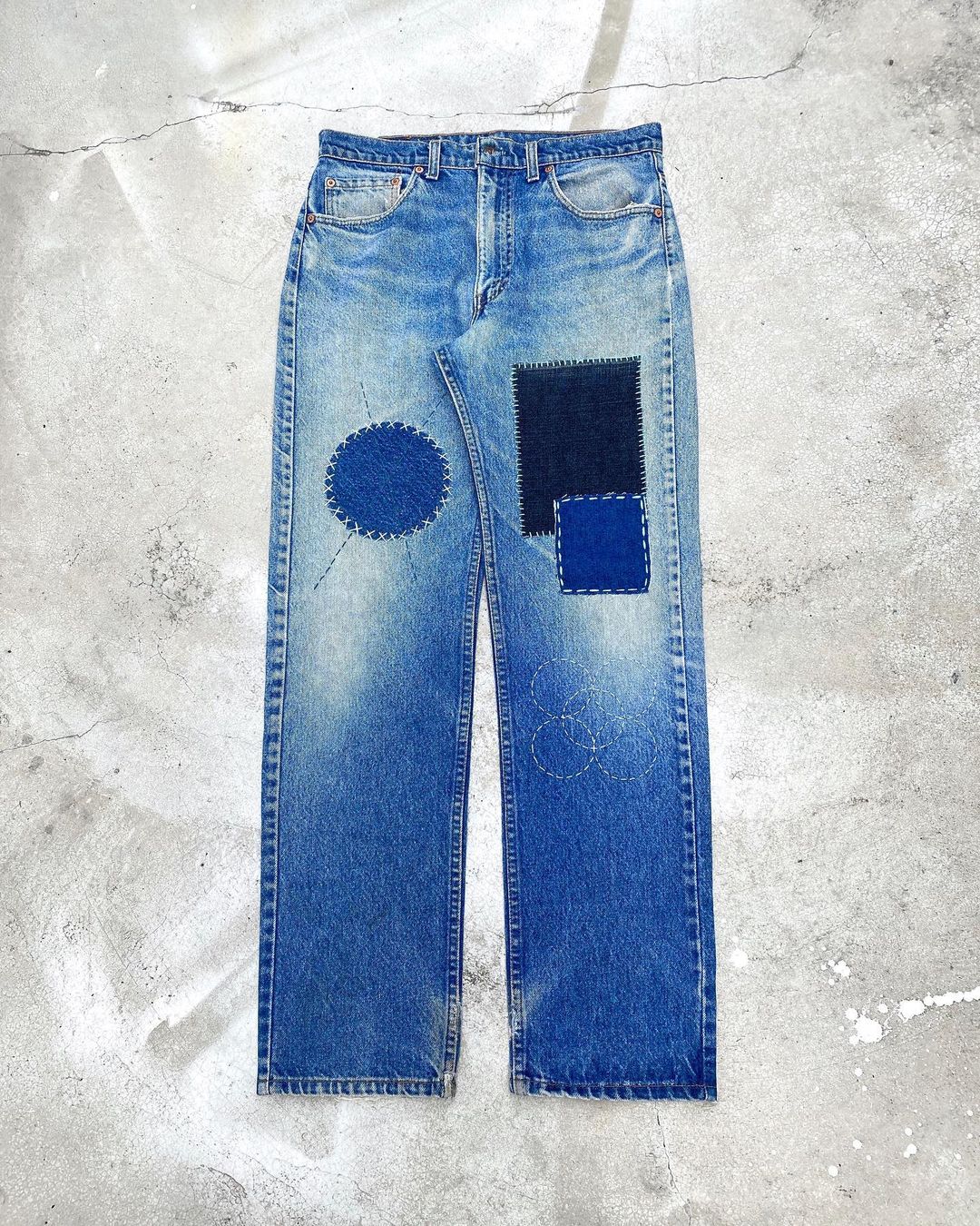 1980S LEVI’S 505 SASHIKO PATCHED JEANS (33X32)