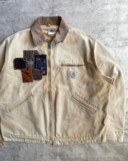 1990S FADED CARHARTT PATCHED DETROIT JACKET (L-XXL)