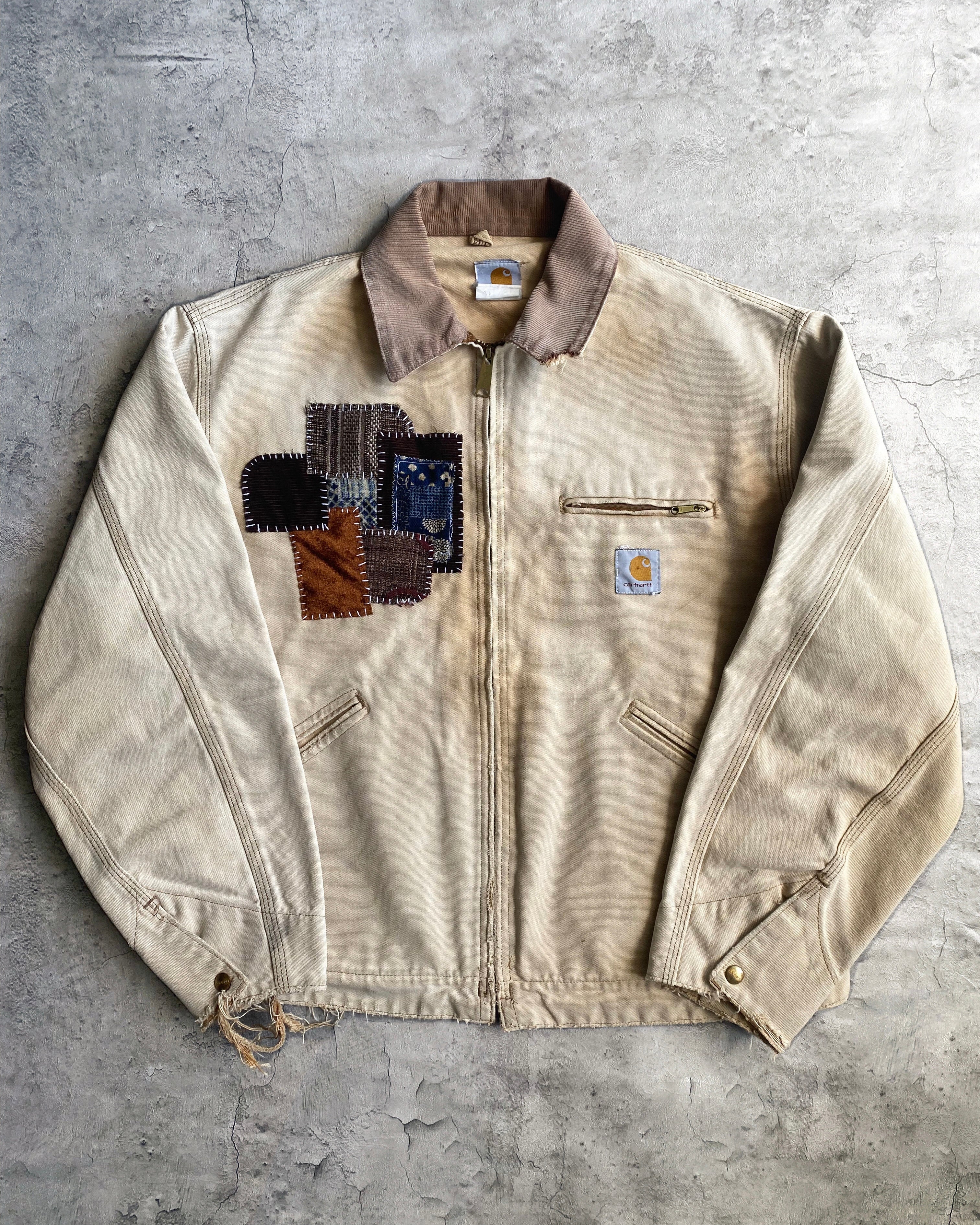 1990S FADED CARHARTT PATCHED DETROIT JACKET (L-XXL)