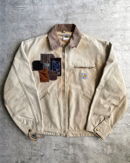 1990S FADED CARHARTT PATCHED DETROIT JACKET (L-XXL)