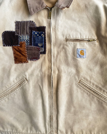 1990S FADED CARHARTT PATCHED DETROIT JACKET (L-XXL)