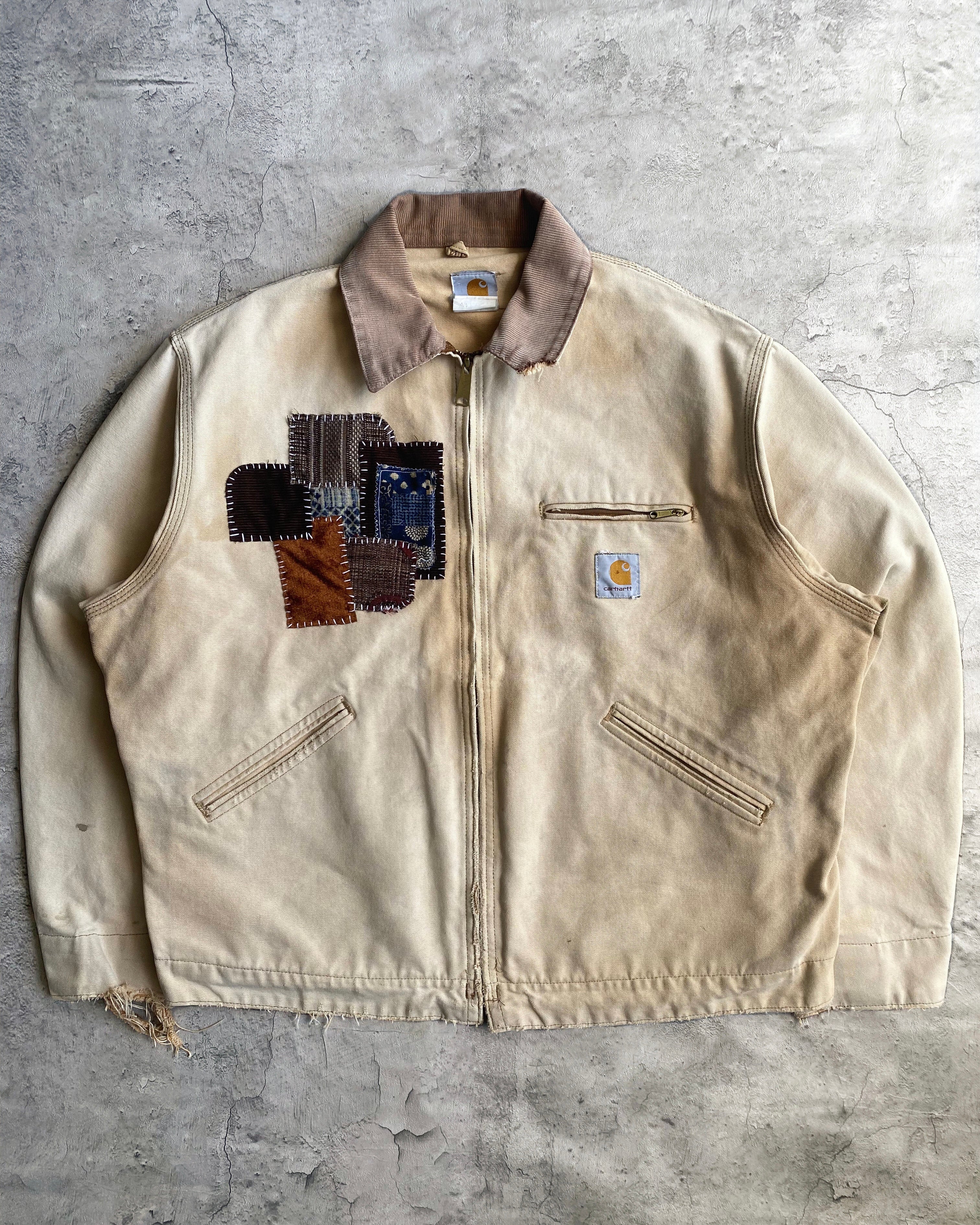 1990S FADED CARHARTT PATCHED DETROIT JACKET (L-XXL)