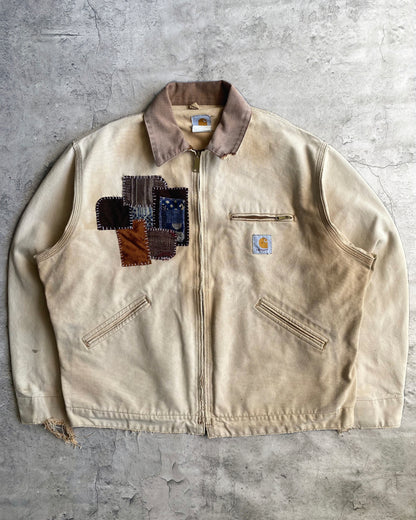1990S FADED CARHARTT PATCHED DETROIT JACKET (L-XXL)