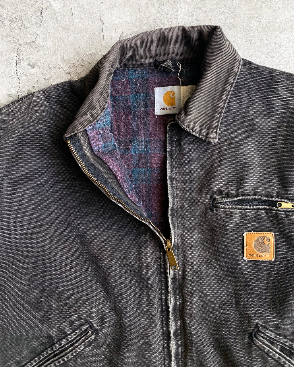 1990S FADED BLACK CARHARTT DETROIT JACKET (L)