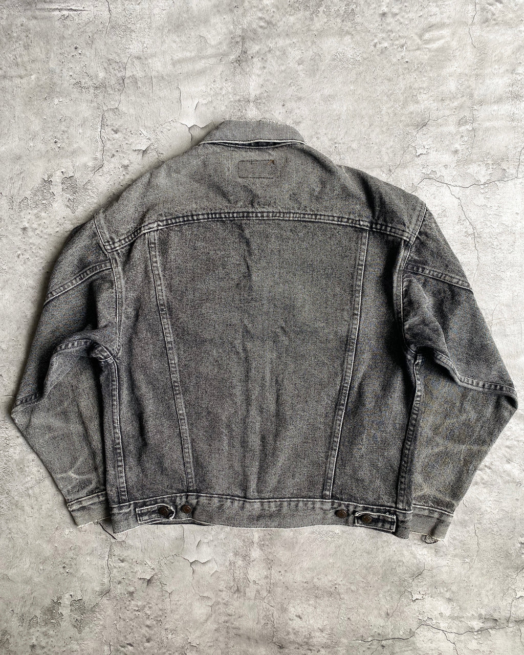 1980S FADED BLACK LEVI'S TYPE III DENIM TRUCKER JACKET (M)