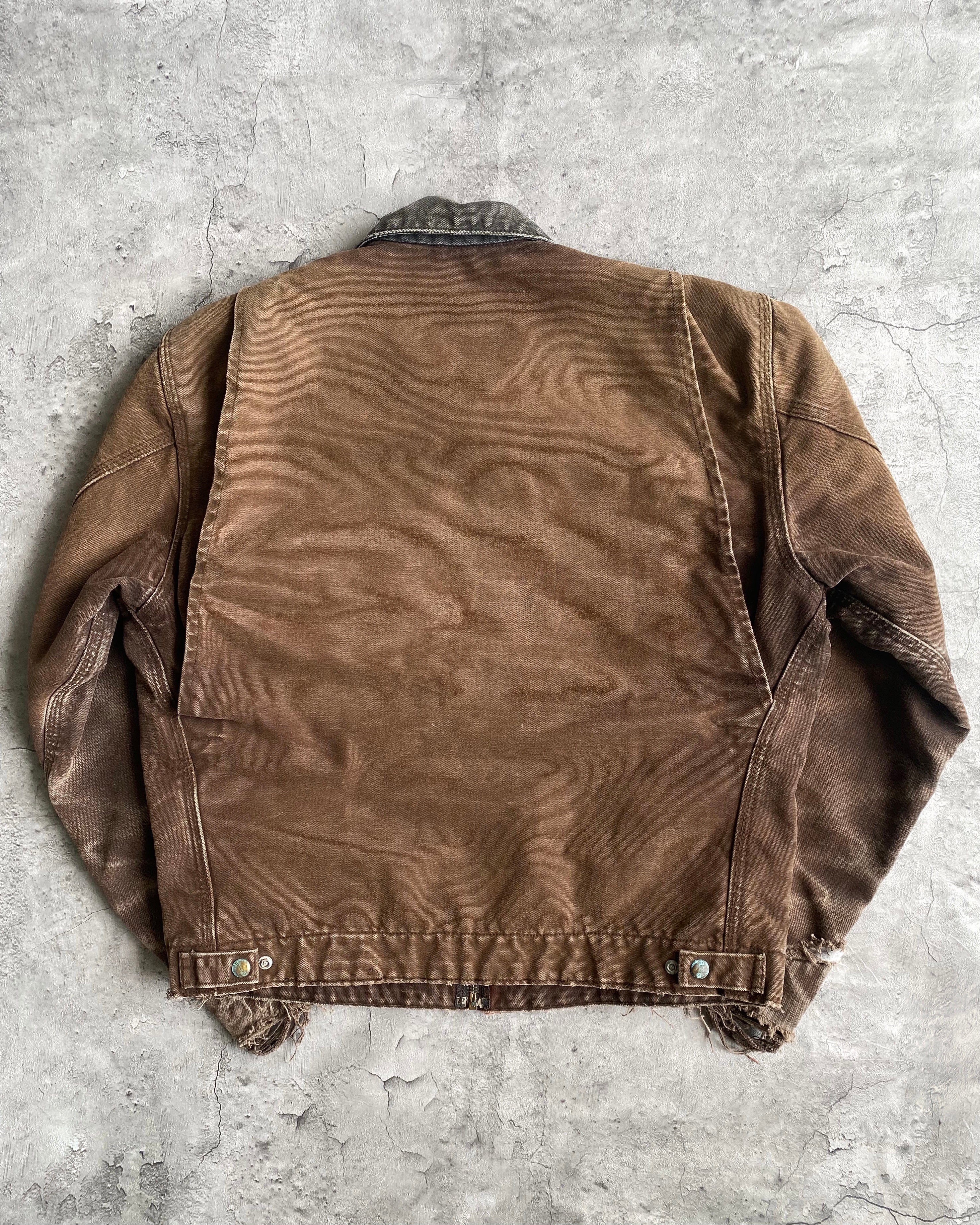 1990S SUN FADED BROWN DISTRESSED CARHARTT DETROIT JACKET (M)