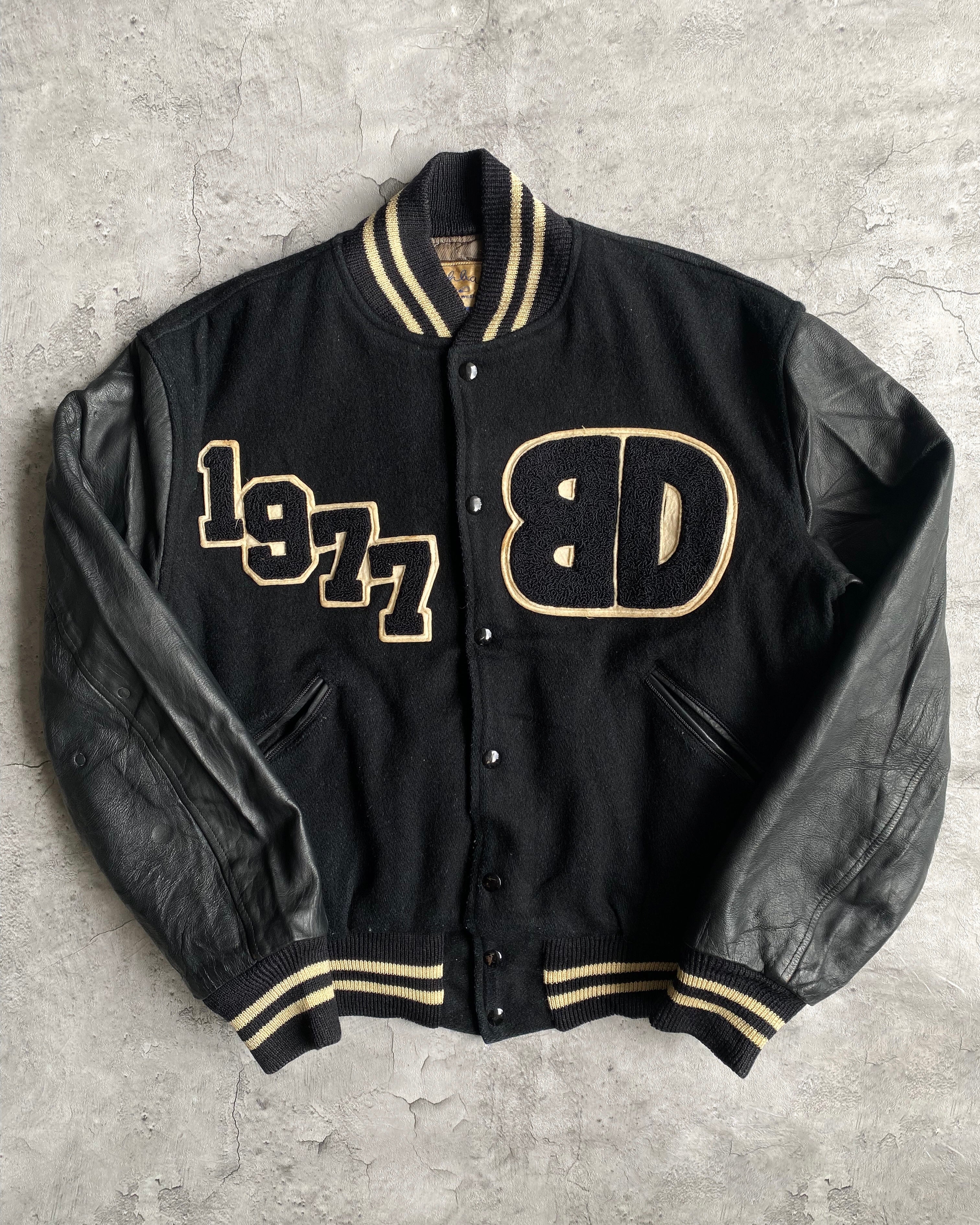 1977 'BACKDROP KING' LEATHER SLEEVES VARSITY JACKET (M/L)