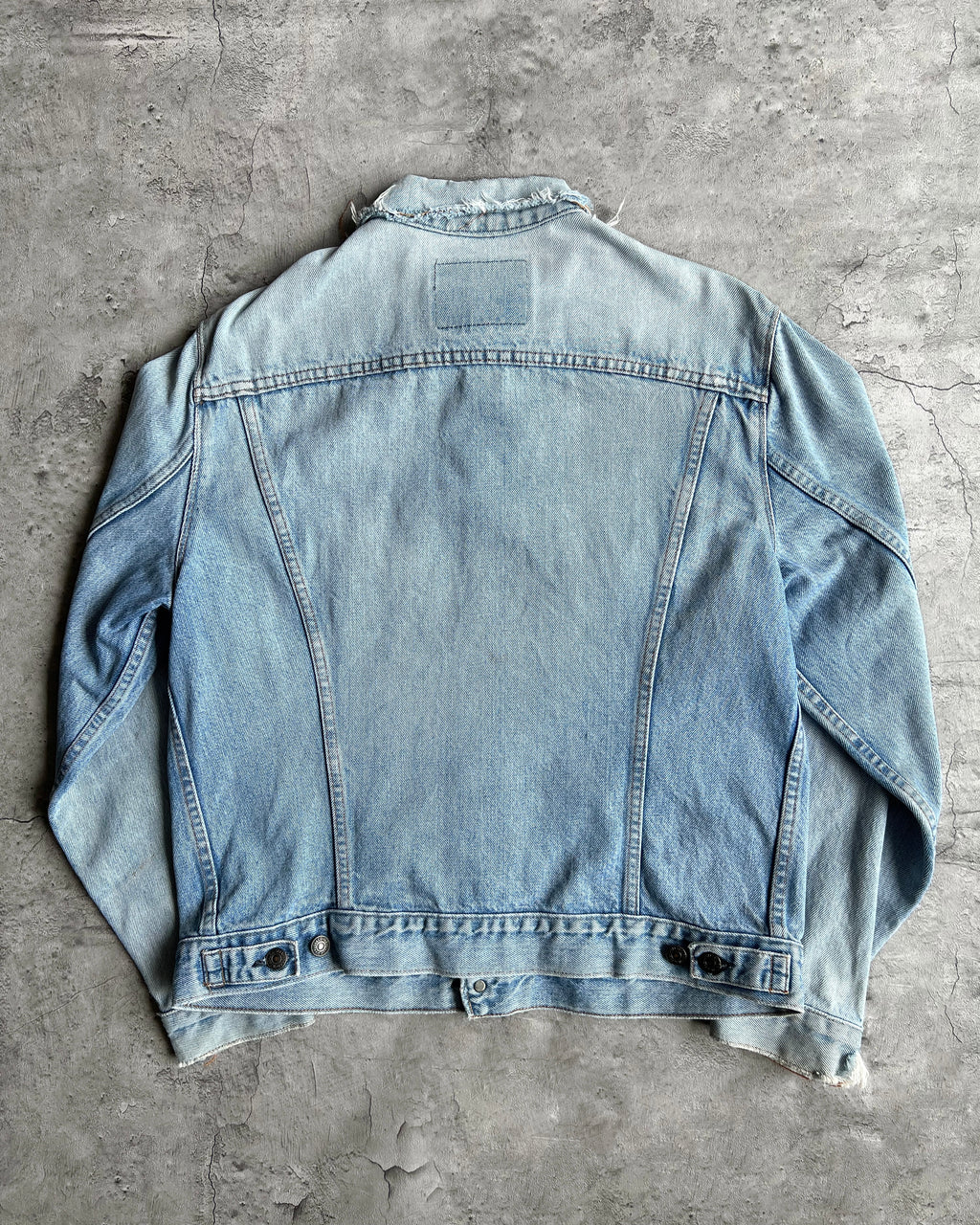 1980S LIGHT WASH LEVI'S TYPE III DENIM TRUCKER JACKET (S-L)