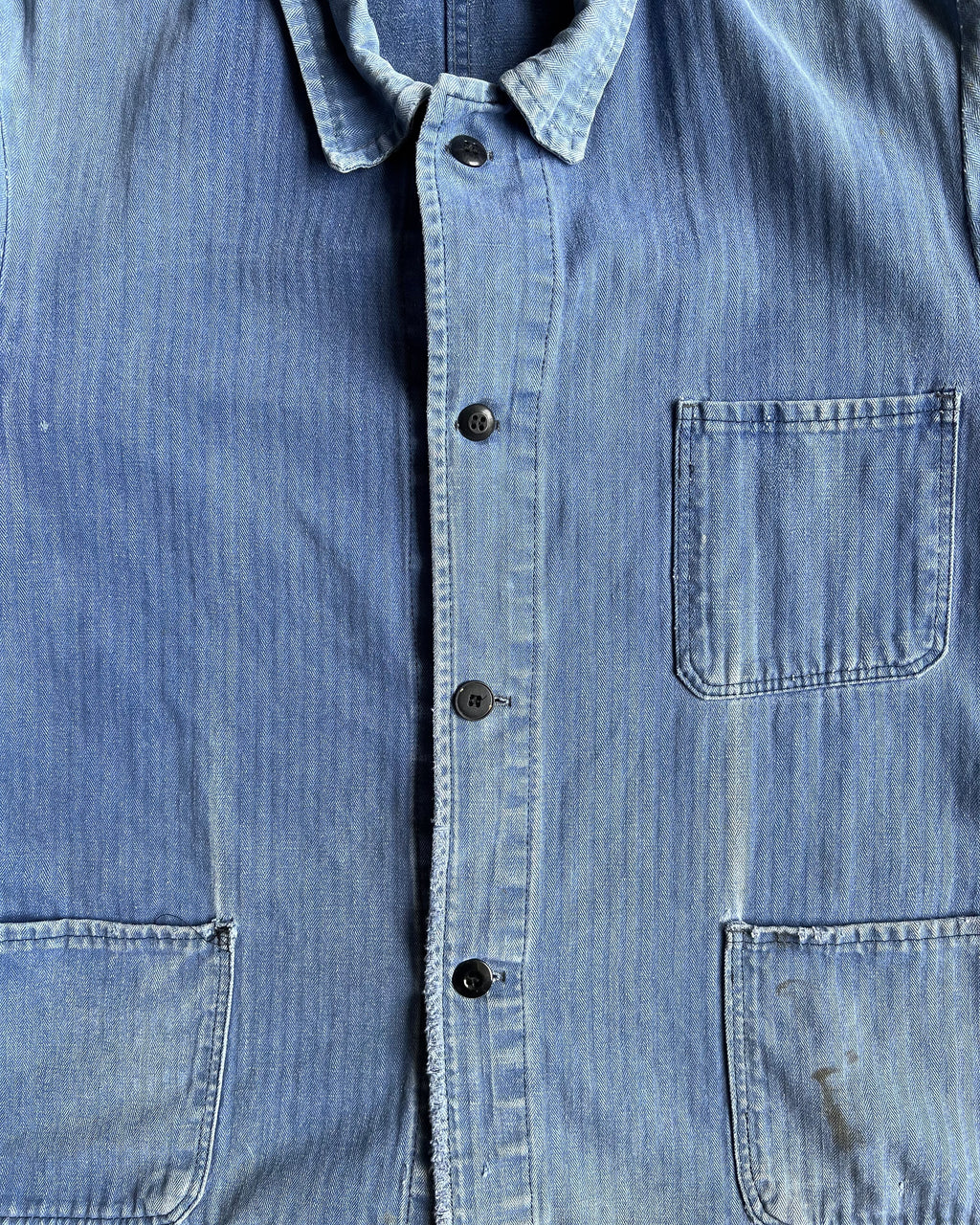 1950S SUN FADED HBT FRENCH WORK REPAIRED CHORE JACKET (L)