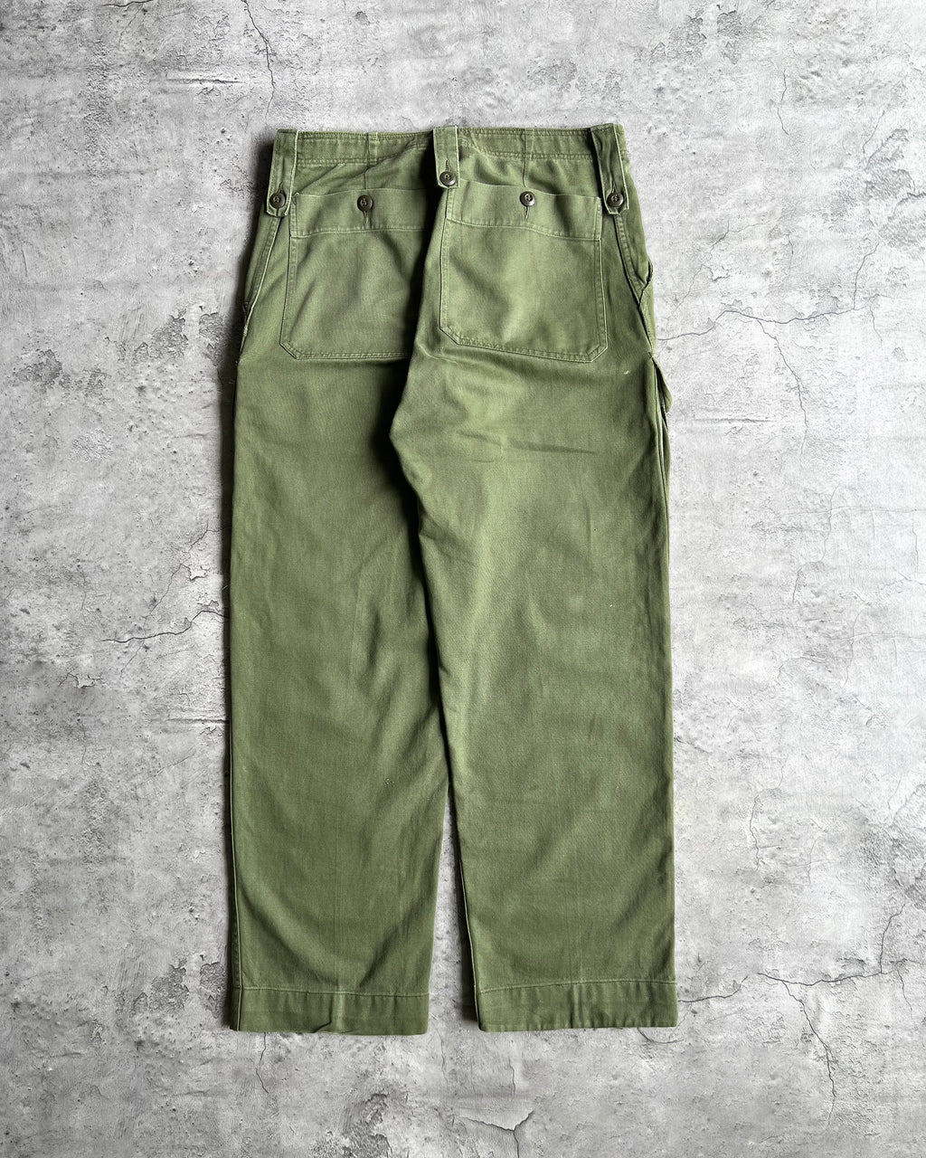 1972 AUSTRALIA ARMY CARGO TROUSERS (28-33)