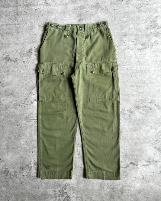 1972 AUSTRALIA ARMY CARGO TROUSERS (28-33)