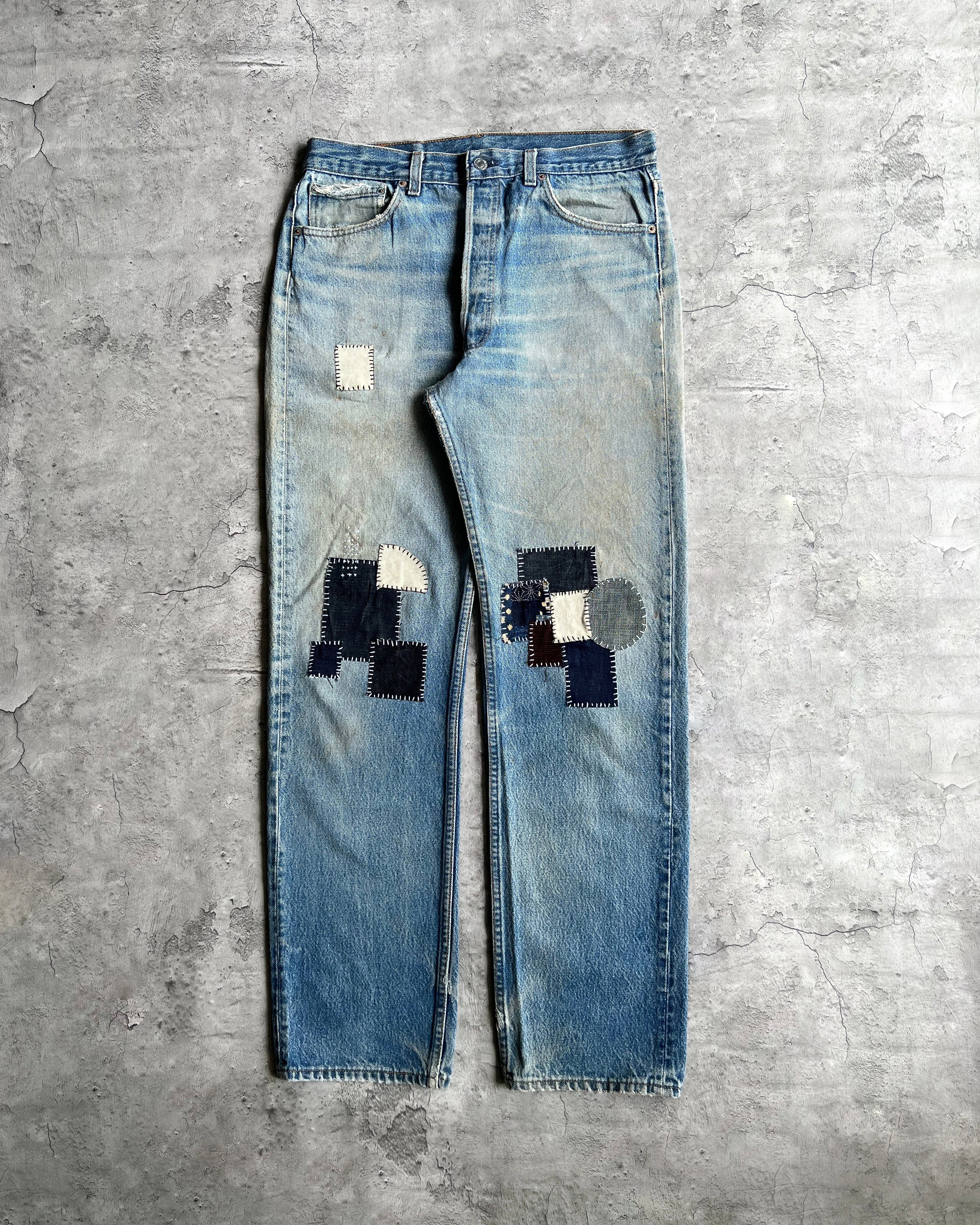 1990S FADED WASHED LEVI'S 501 PATCHED JEANS (36X36)