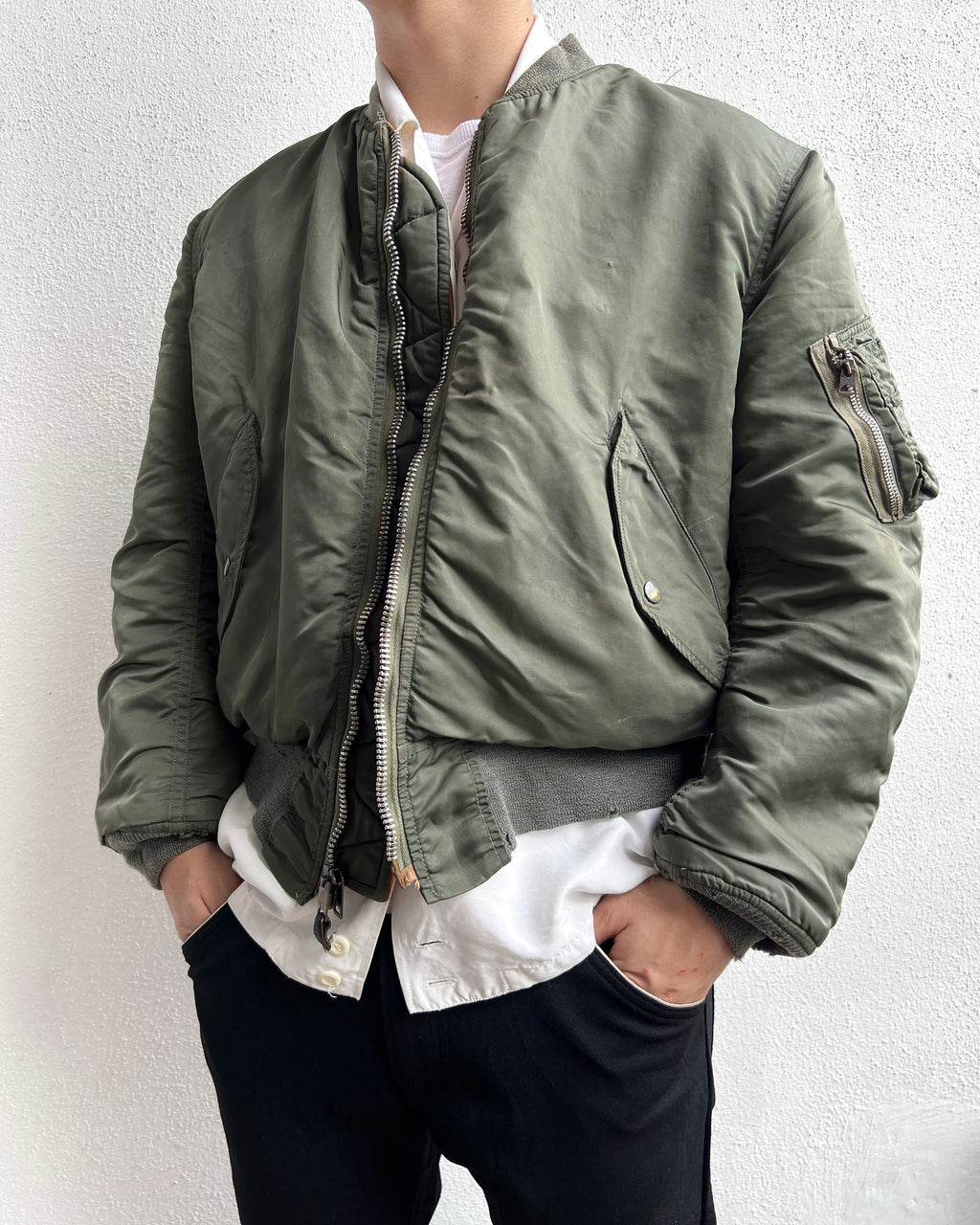 1970S ALPHA INDUSTRUSTRIES US ARMY MA-1 BOMBER JACKET (M/L)