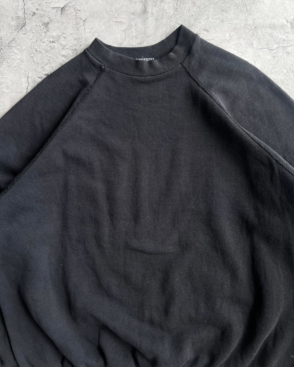 1990S FADED BLACK BLANK TULTEX RAGLAN SWEATSHIRTS (XL)