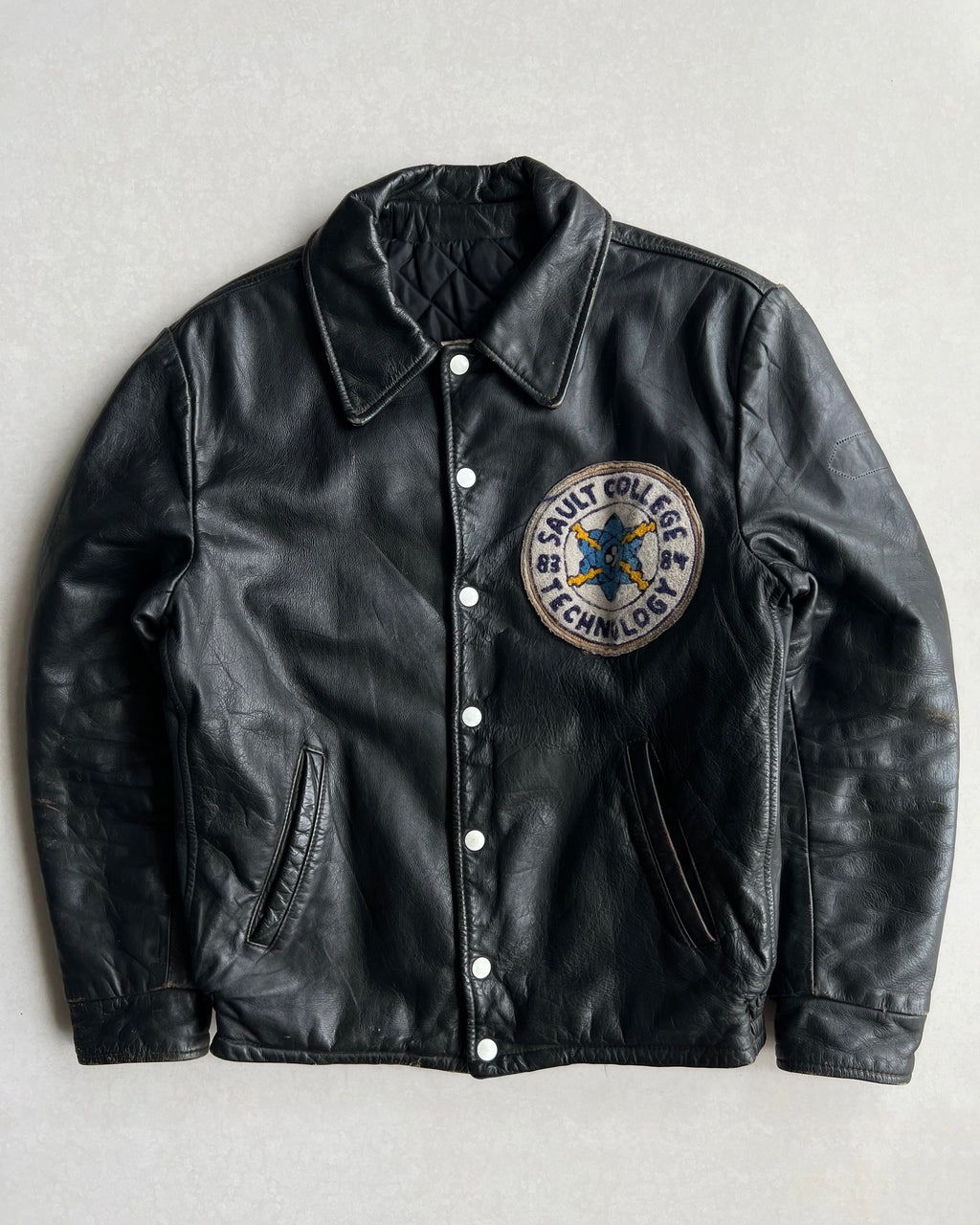 1980S 'SAULT COLLEGE TECHNOLOGY' LEATHER JACKET (S-L)
